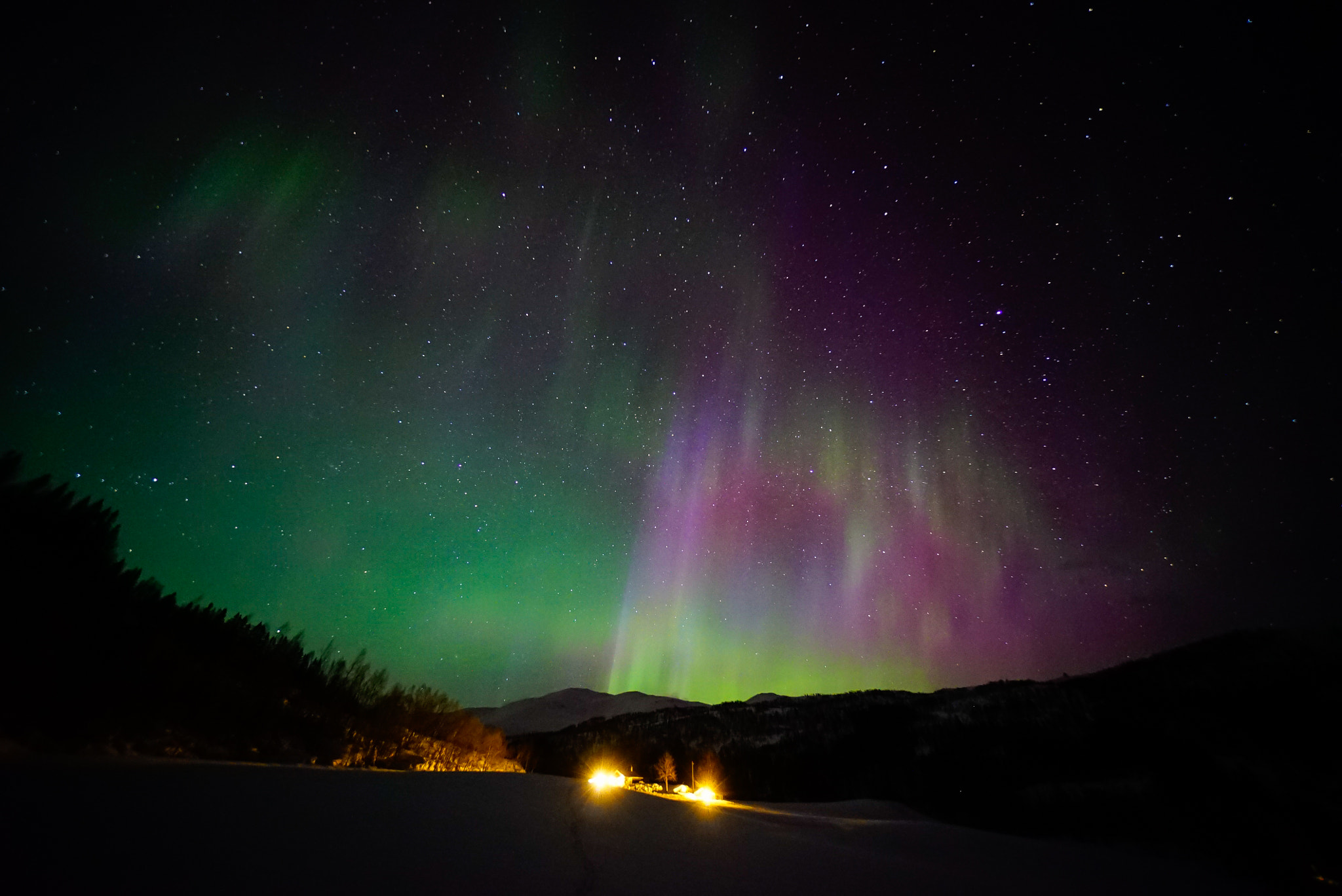 Sony a7S + Sony E 10-18mm F4 OSS sample photo. Aurora borealis photography