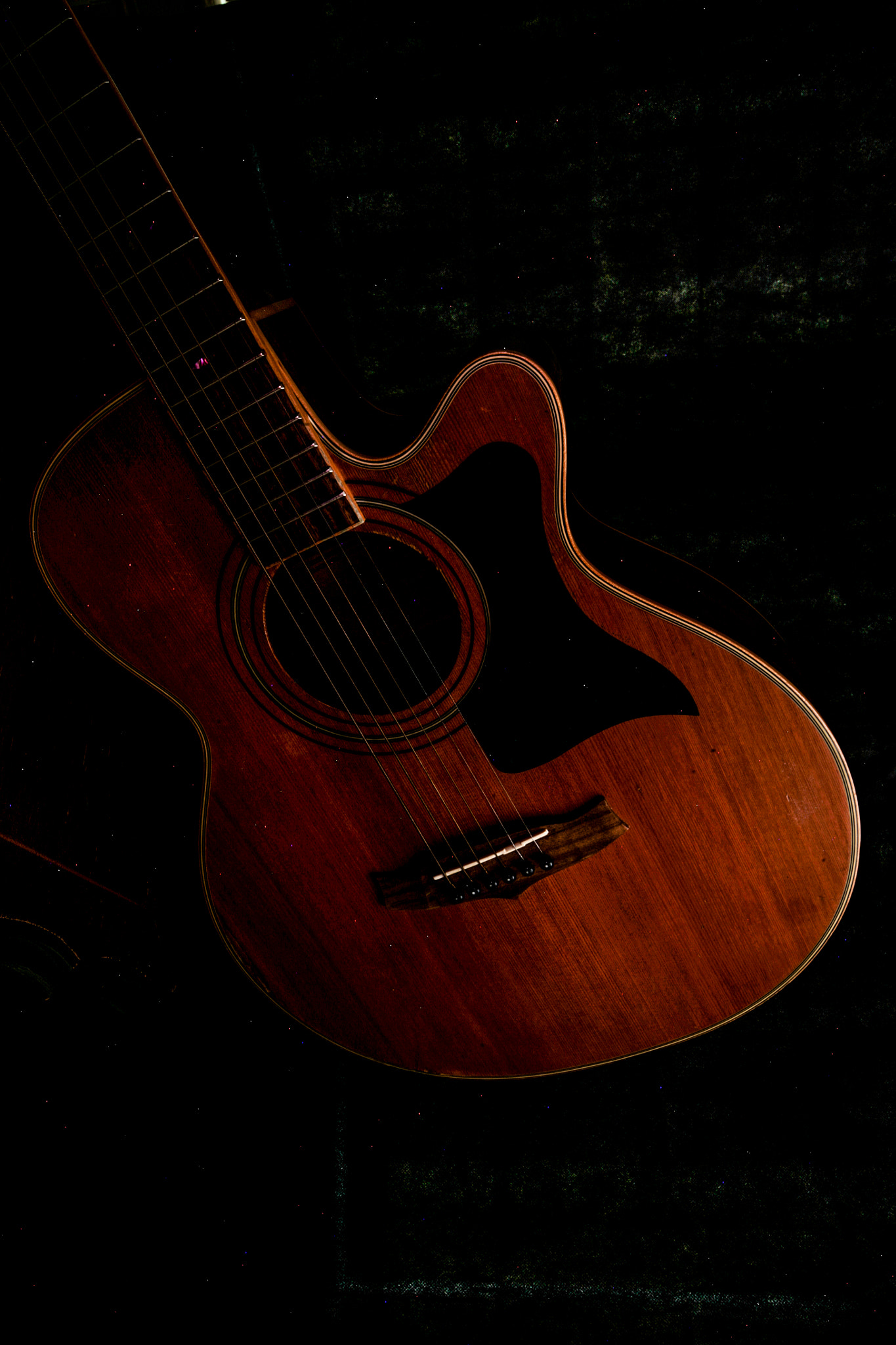 Canon EOS 5D + Canon EF 16-35mm F4L IS USM sample photo. Guitar. photography