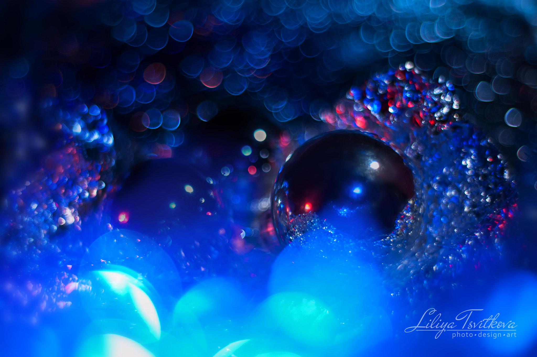 ZEISS Planar T* 50mm F1.4 sample photo. Waiting for the new year photography
