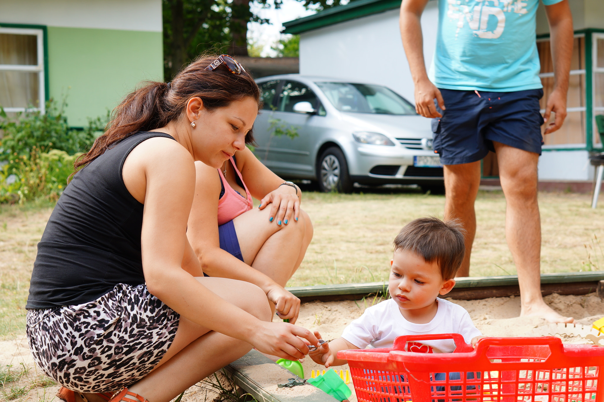 Sony Alpha NEX-6 + Sony E 50mm F1.8 OSS sample photo. Woman and child photography