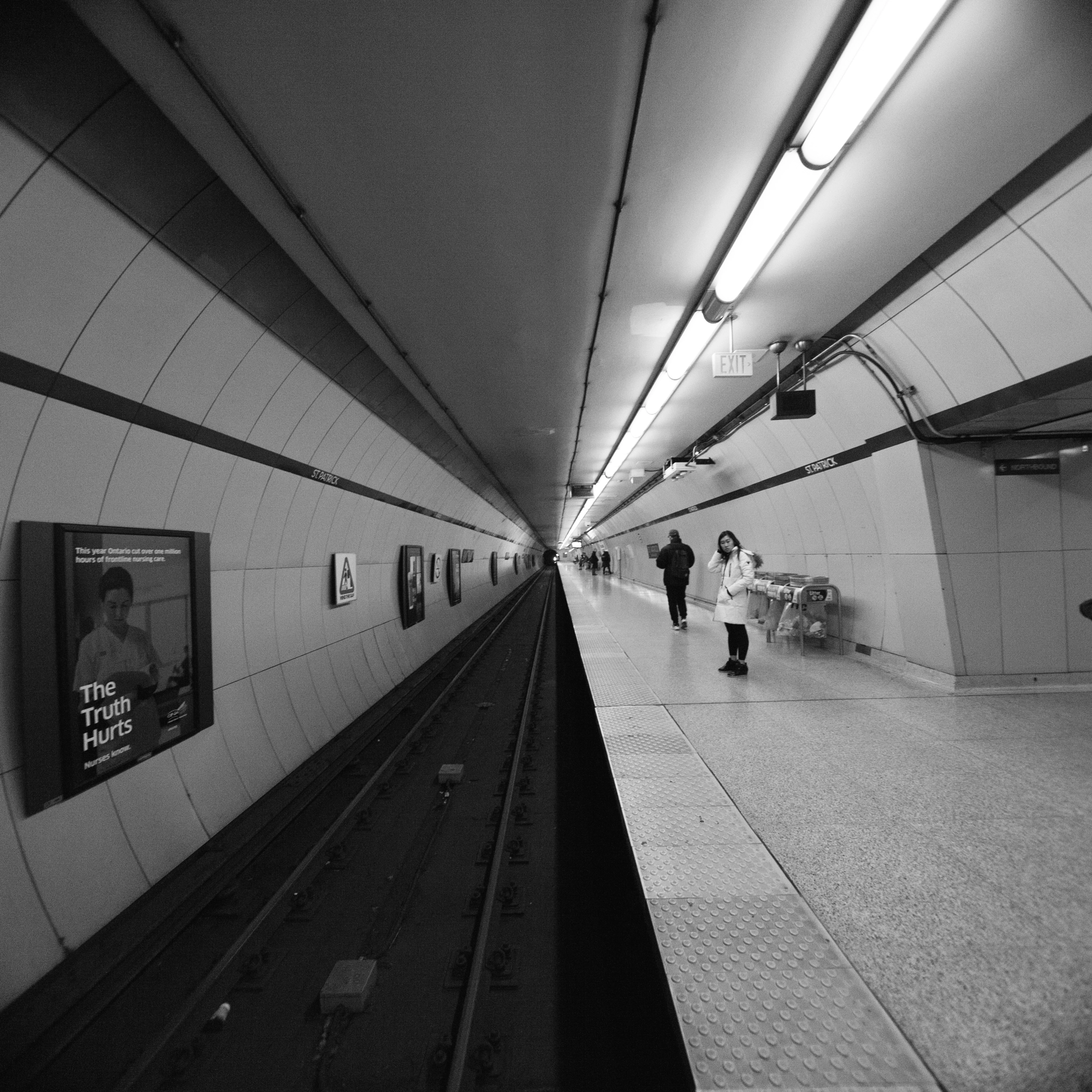 Sigma 10-20mm F3.5 EX DC HSM sample photo. Make ends meet photography