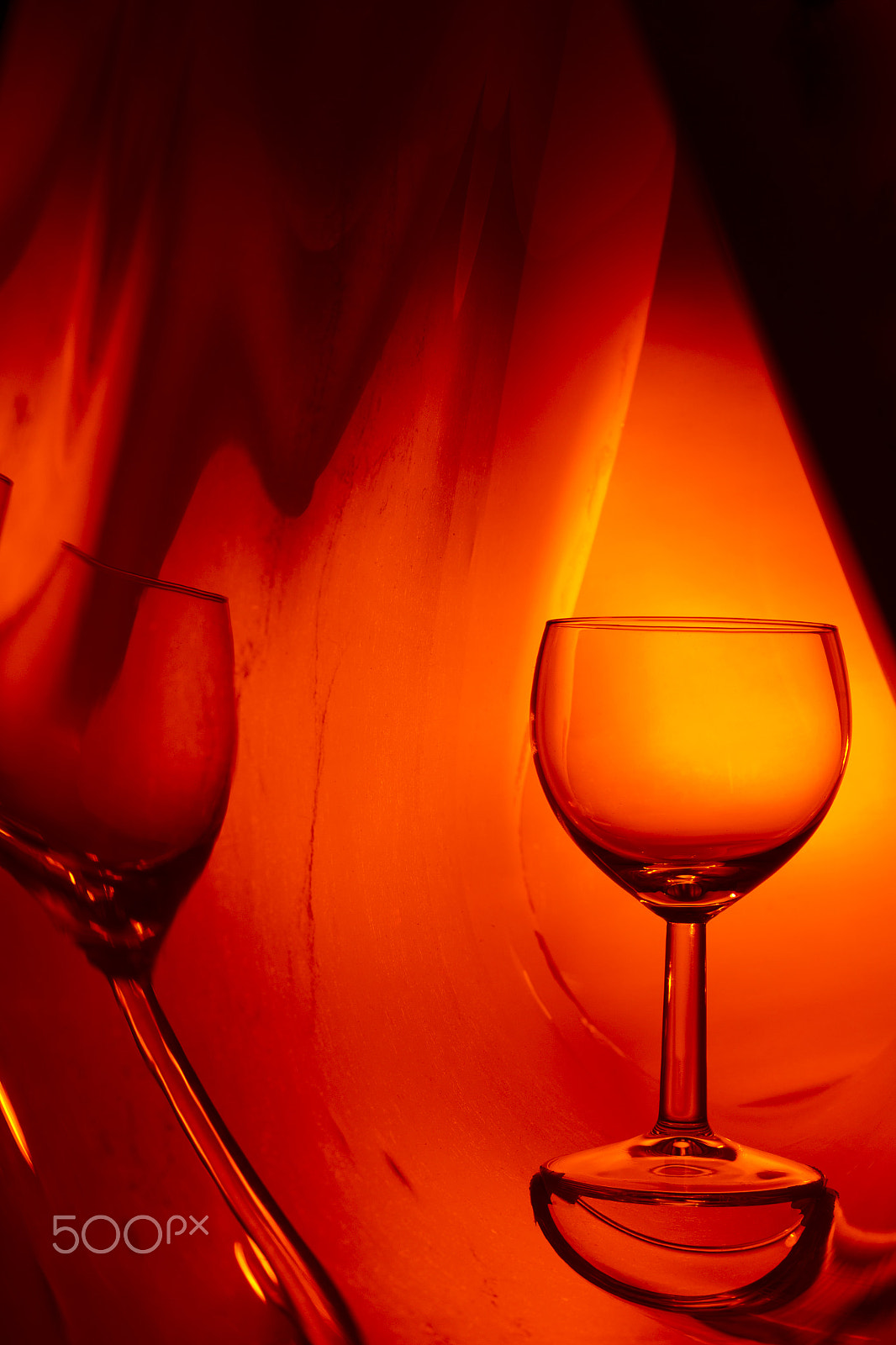 Canon EOS-1D Mark IV sample photo. Wine glass on an abstract colored background photography