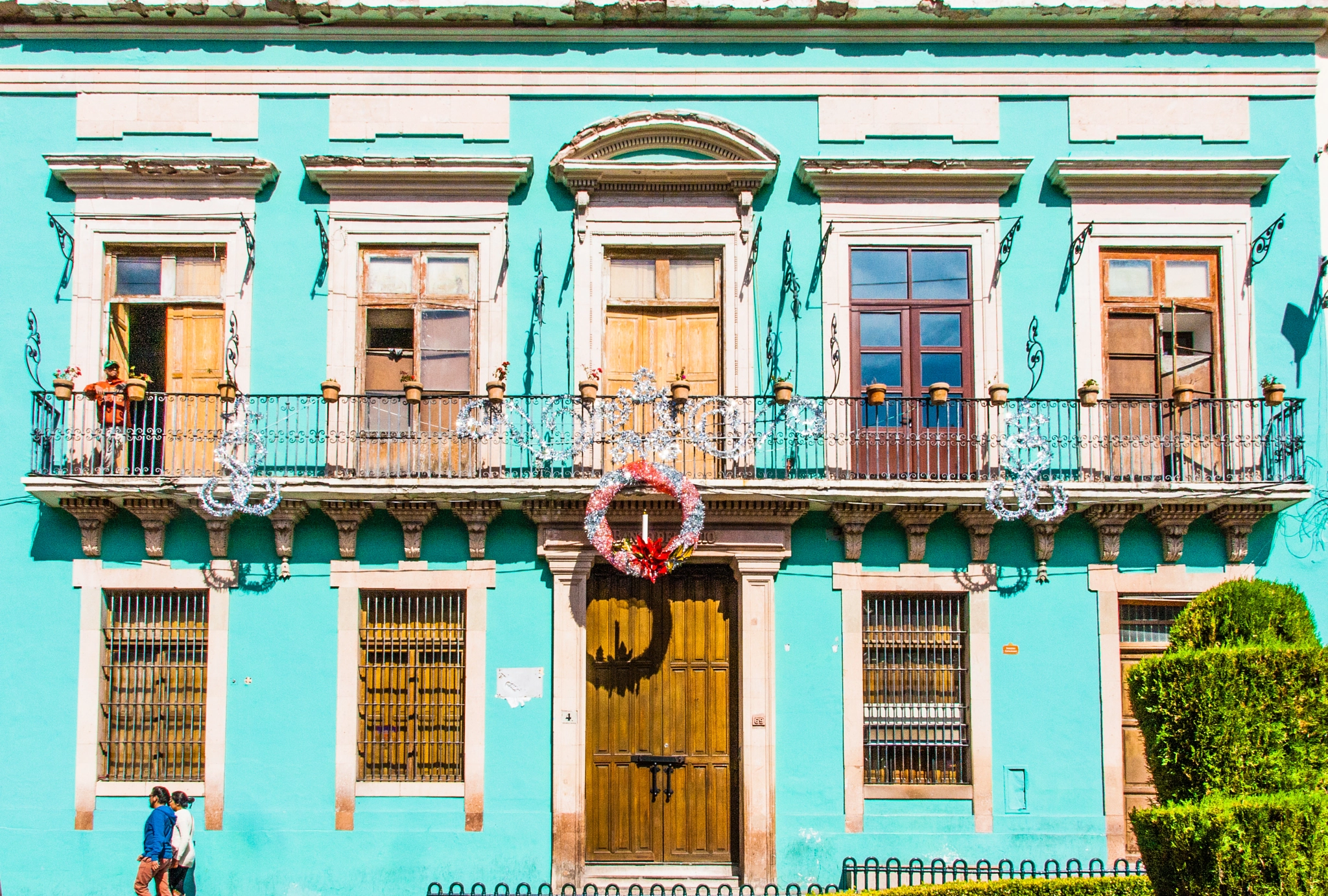 Sigma 18-200mm f/3.5-6.3 DC OS sample photo. Colors of guanajuato: turquoise photography