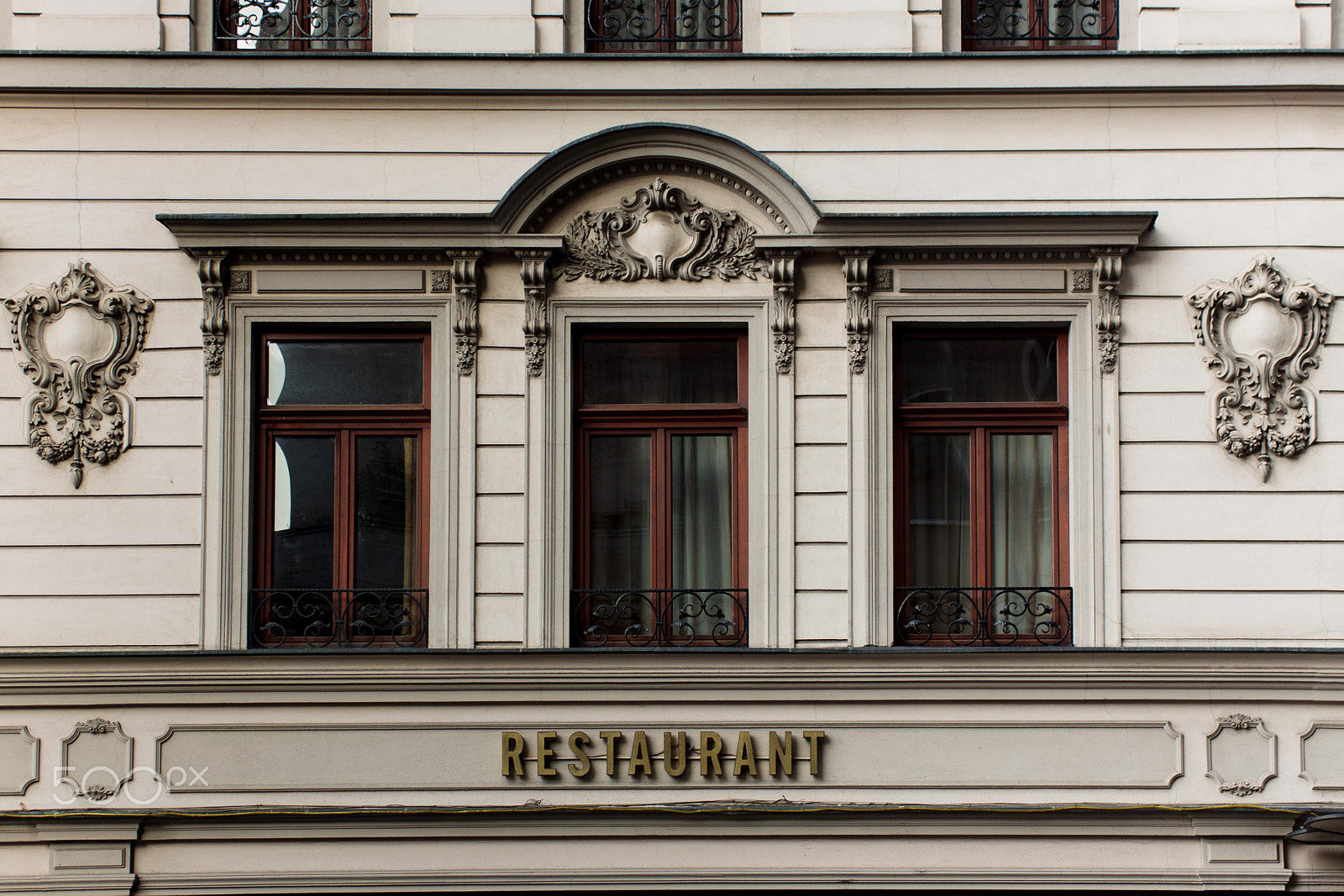 Canon EF 28-90mm f/4-5.6 sample photo. Hotel capsa photography