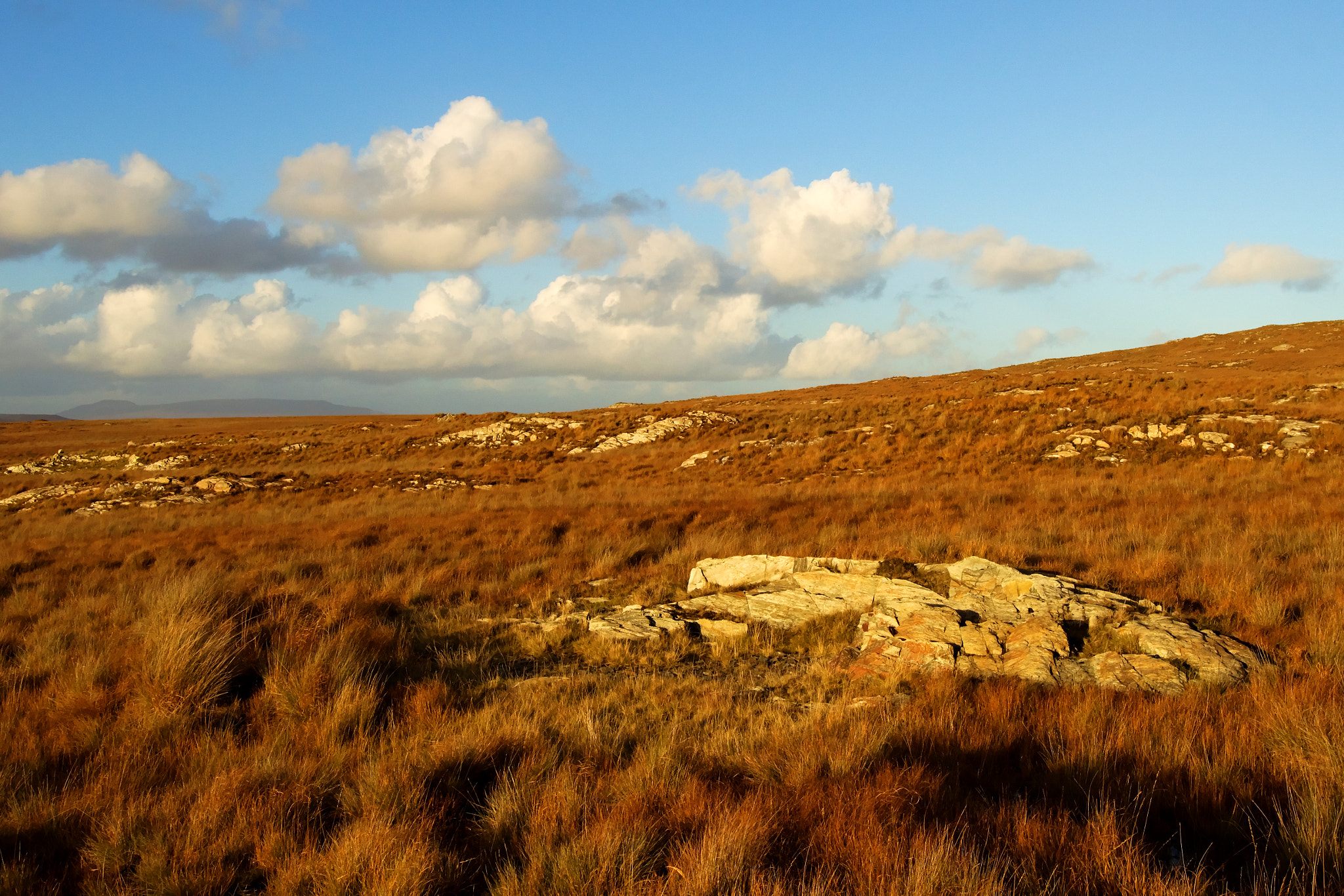 Nikon D3200 + 18.00 - 55.00 mm f/3.5 - 5.6 sample photo. Connemara national park, ireland photography