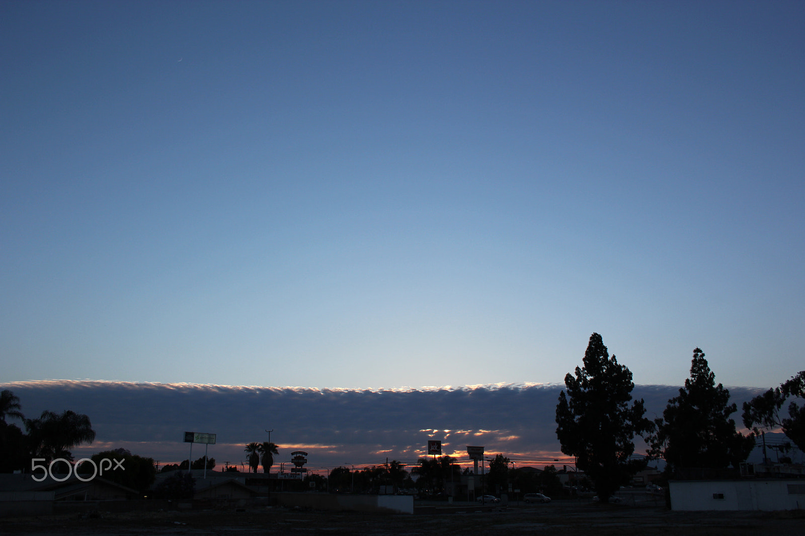 Canon EF-S 18-55mm F3.5-5.6 sample photo. Cloud wall photography