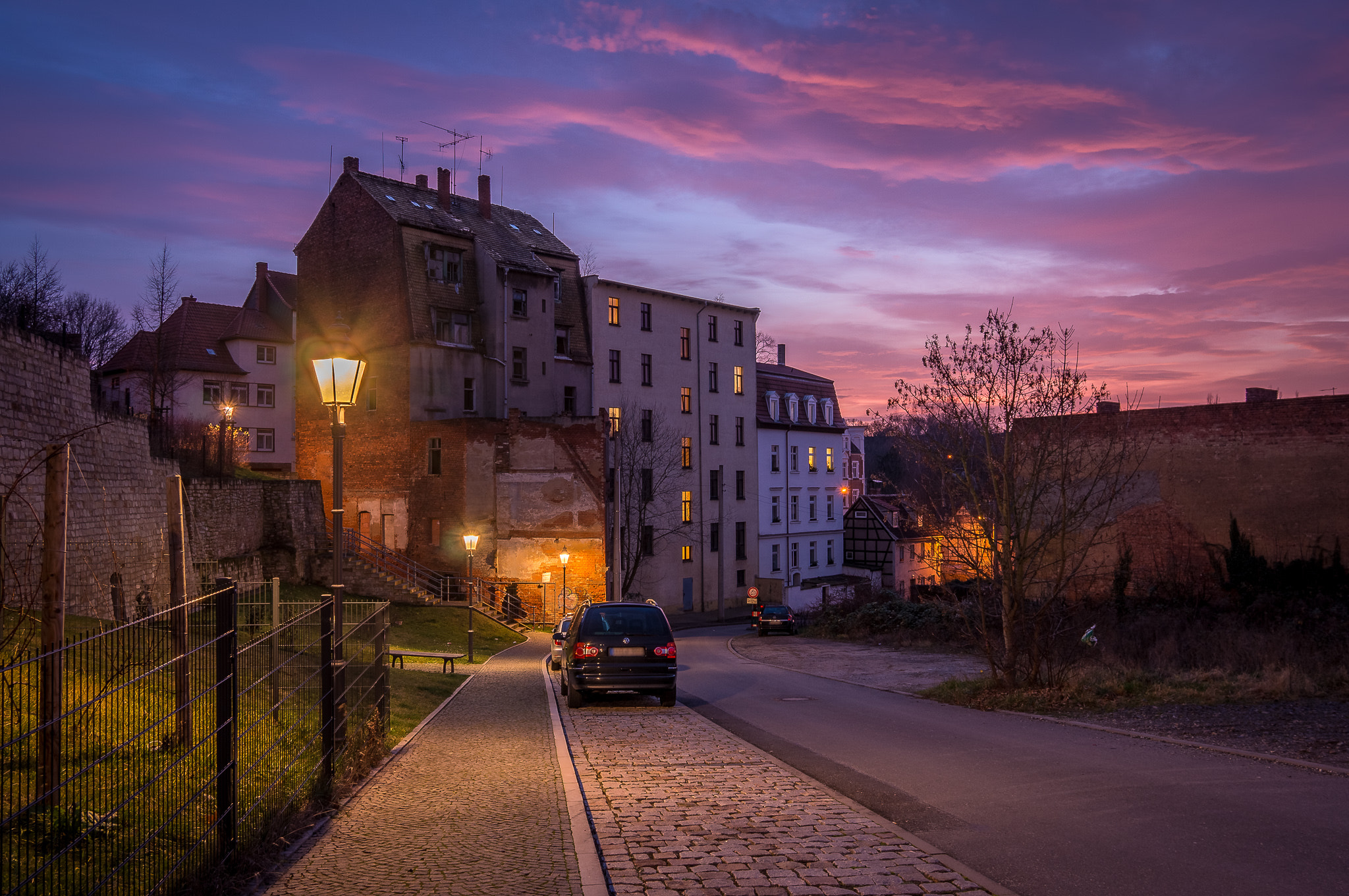 Sony Alpha NEX-3N + Sigma 19mm F2.8 EX DN sample photo. Sunset over the old town photography