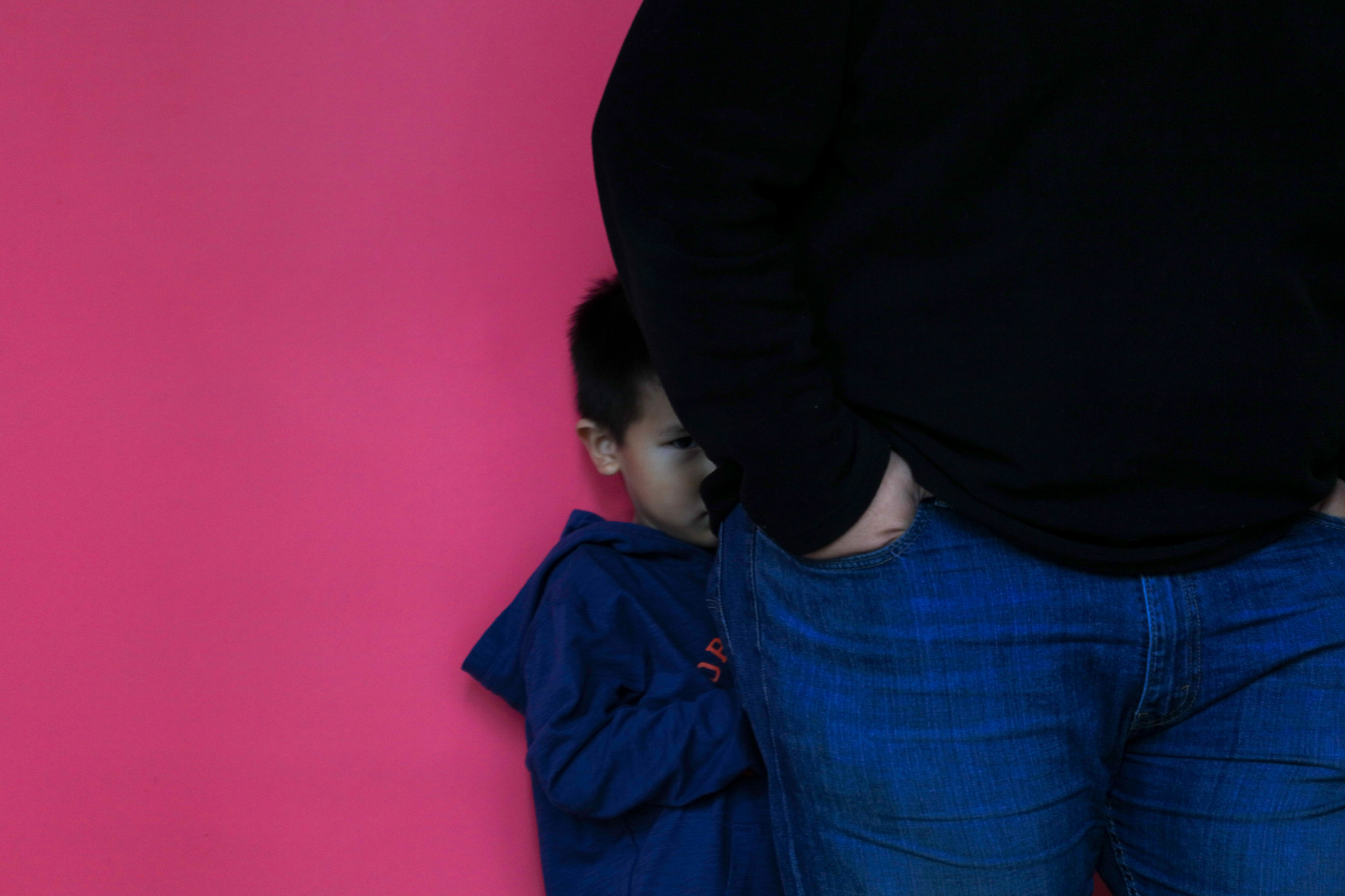 Canon EF 70-300mm F4-5.6L IS USM sample photo. Hide behind dad photography