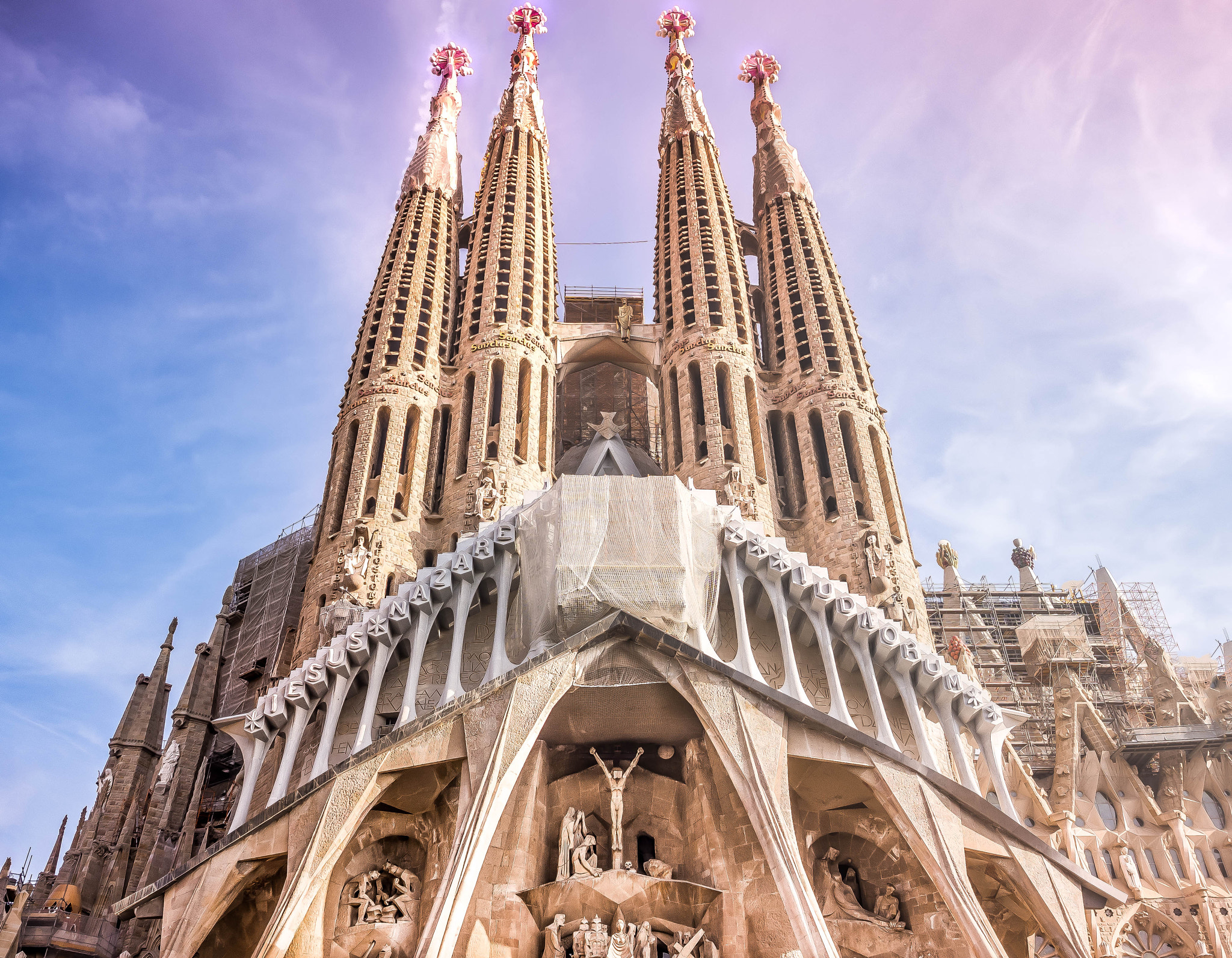 Olympus PEN E-PL5 + Olympus M.Zuiko Digital ED 12-40mm F2.8 Pro sample photo. Basílica de la sagrada família photography