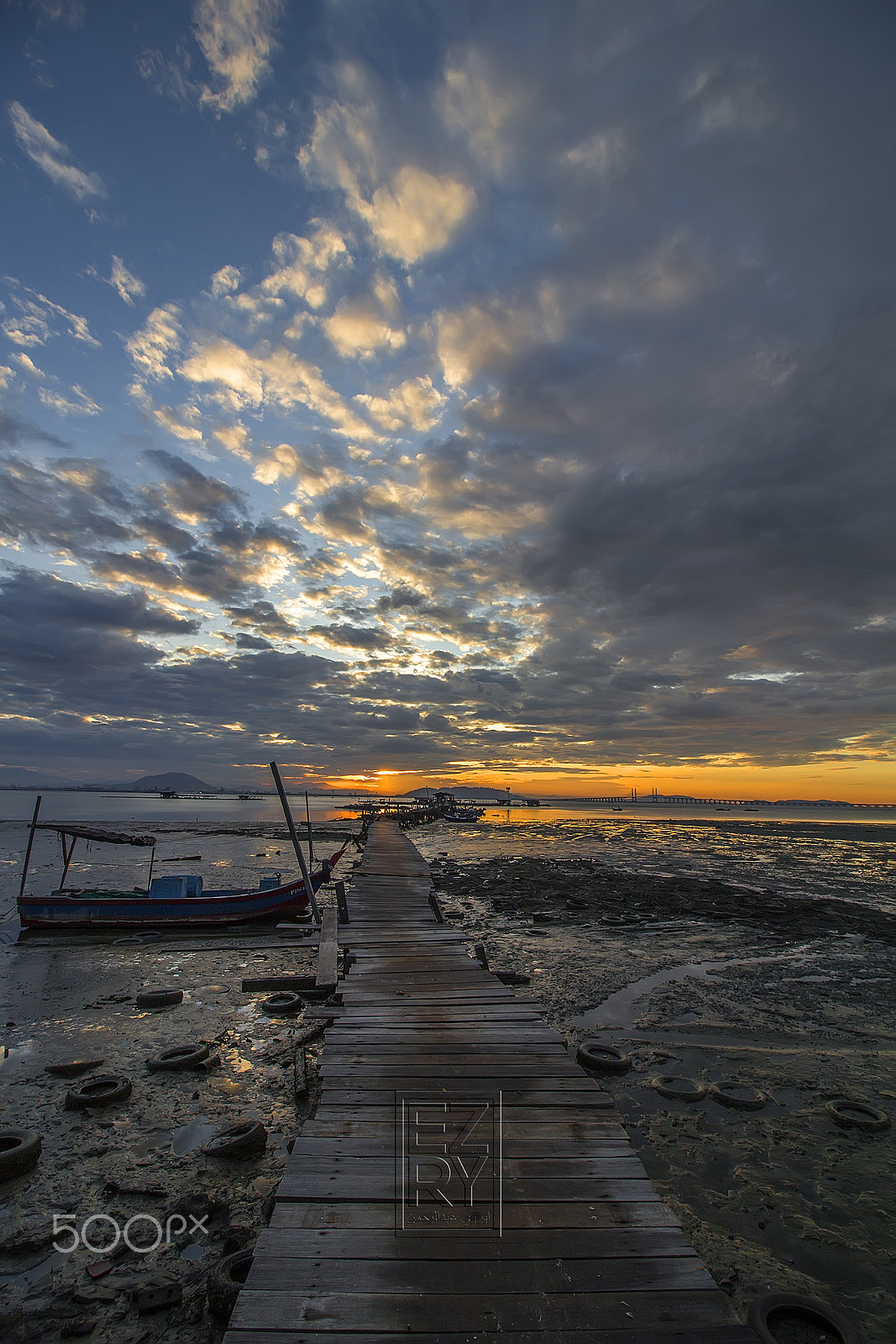 Canon EOS M + Canon EF-S 10-18mm F4.5–5.6 IS STM sample photo. Sunrise in penang photography