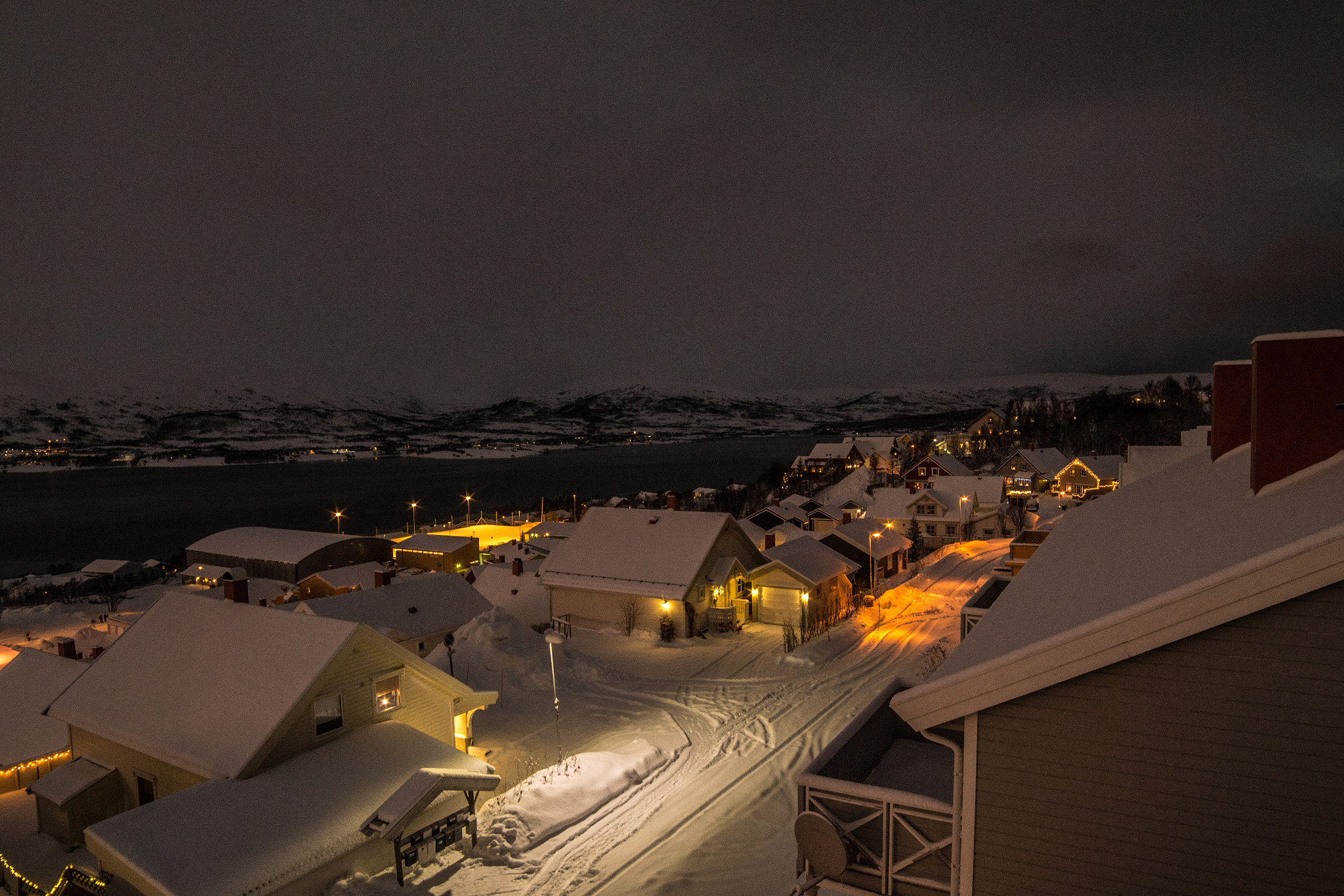 Samyang 14mm F2.8 ED AS IF UMC sample photo. Antennevegen photography