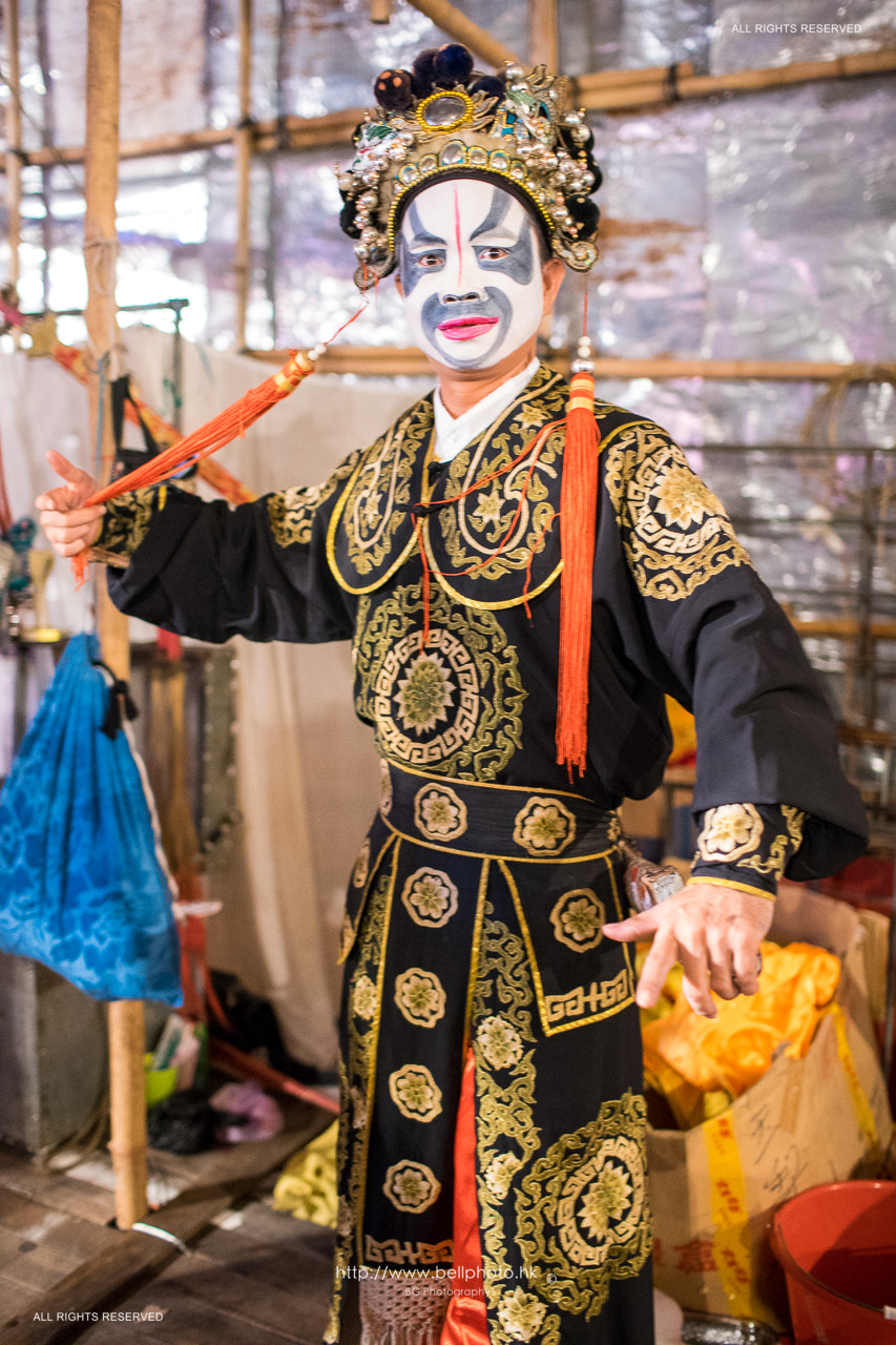 Sony a7 + Canon EF 35mm F1.4L USM sample photo. Show-up. photography