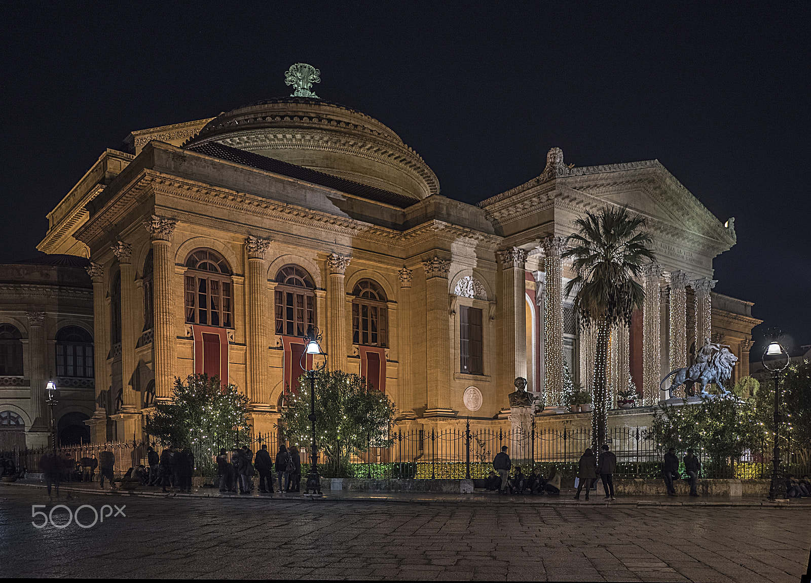 Panasonic Lumix DMC-GX8 + LEICA DG SUMMILUX 15/F1.7 sample photo. Teatro massimo photography