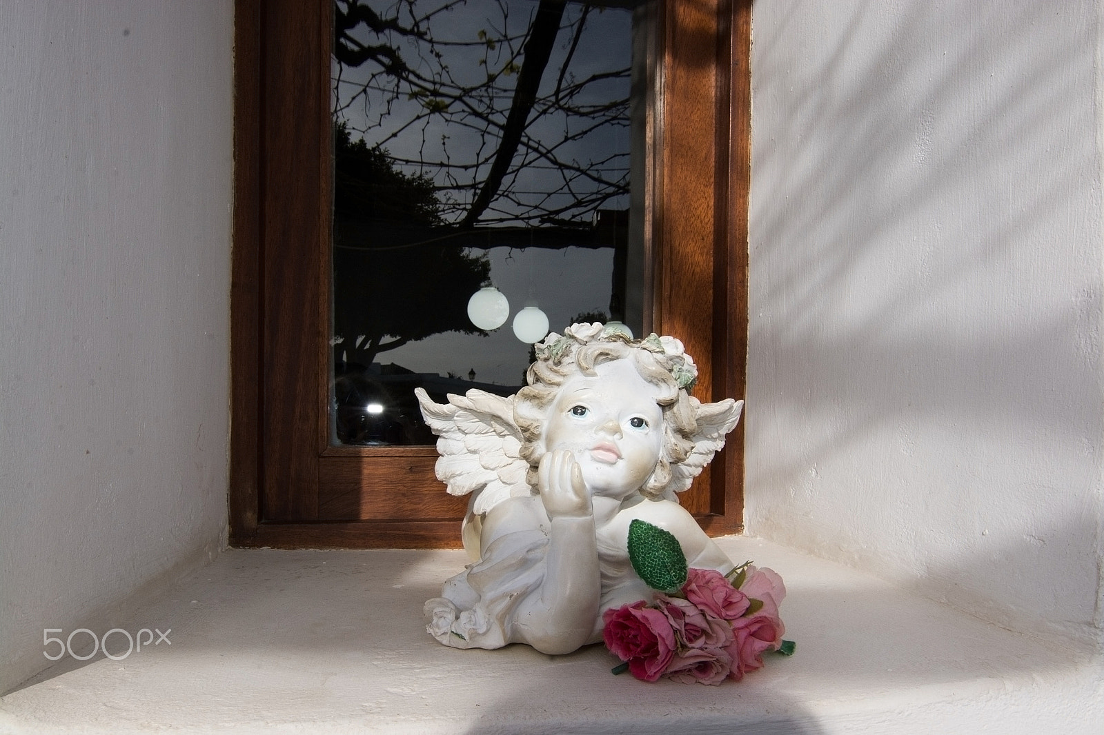 Nikon D7100 + Nikon PC-E Nikkor 24mm F3.5D ED Tilt-Shift sample photo. Angel with rose photography