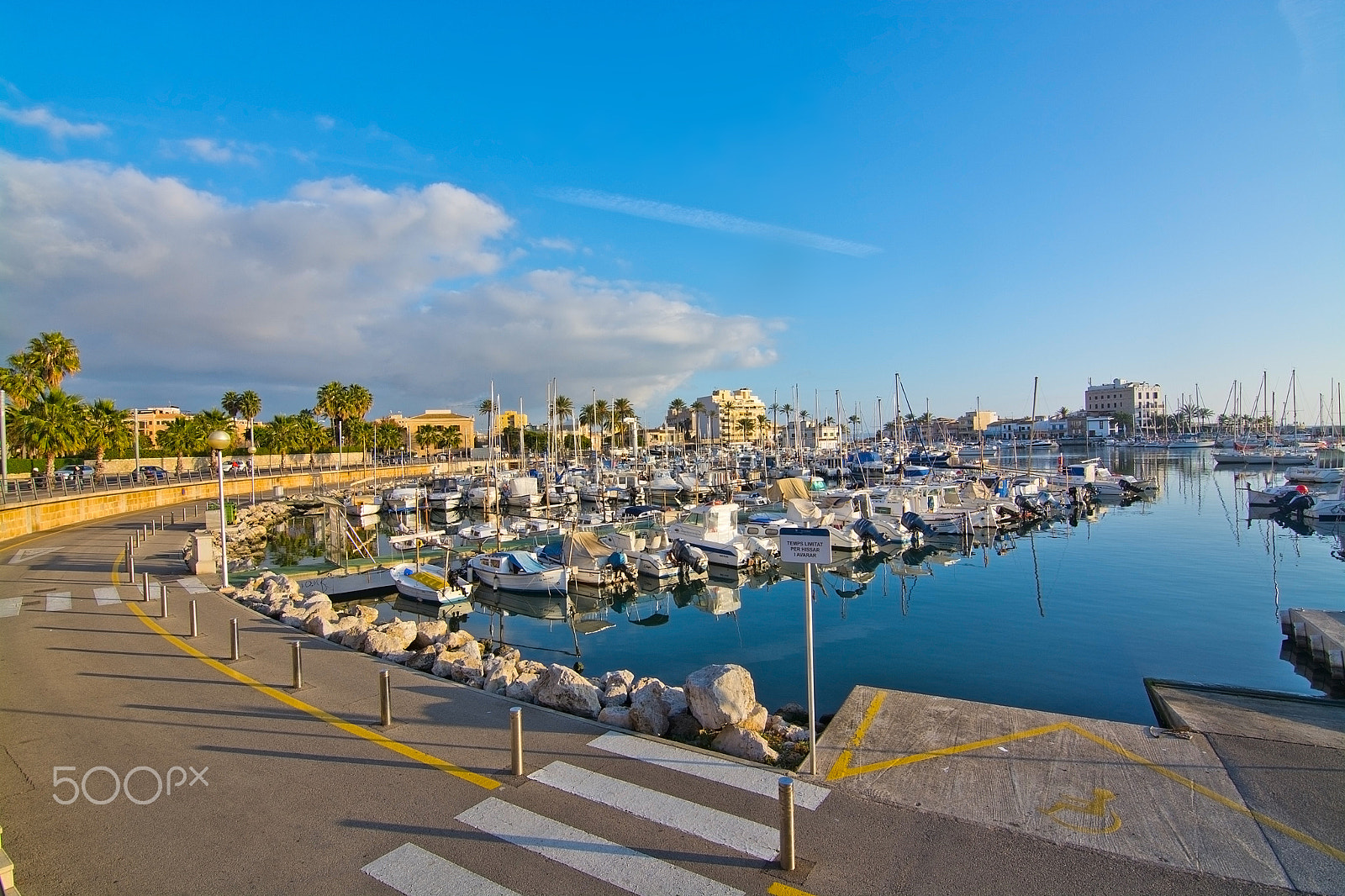 AF Zoom-Nikkor 35-70mm f/3.3-4.5 N sample photo. Portixol marina photography