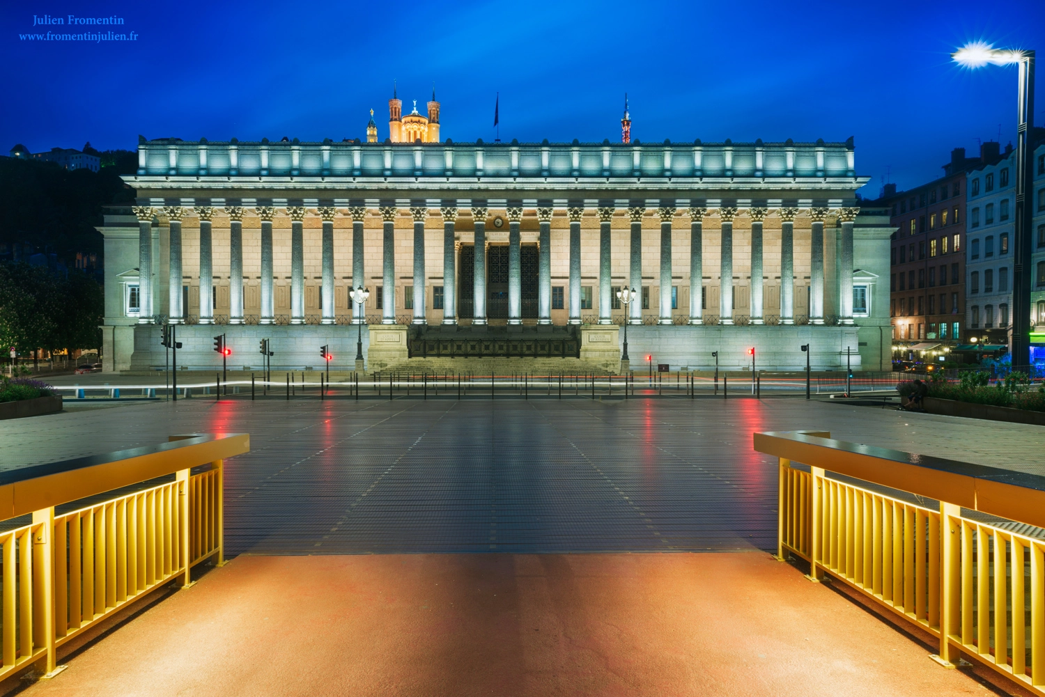 Canon EF 24-70mm F2.8L II USM sample photo. Palais de justice, lyon photography
