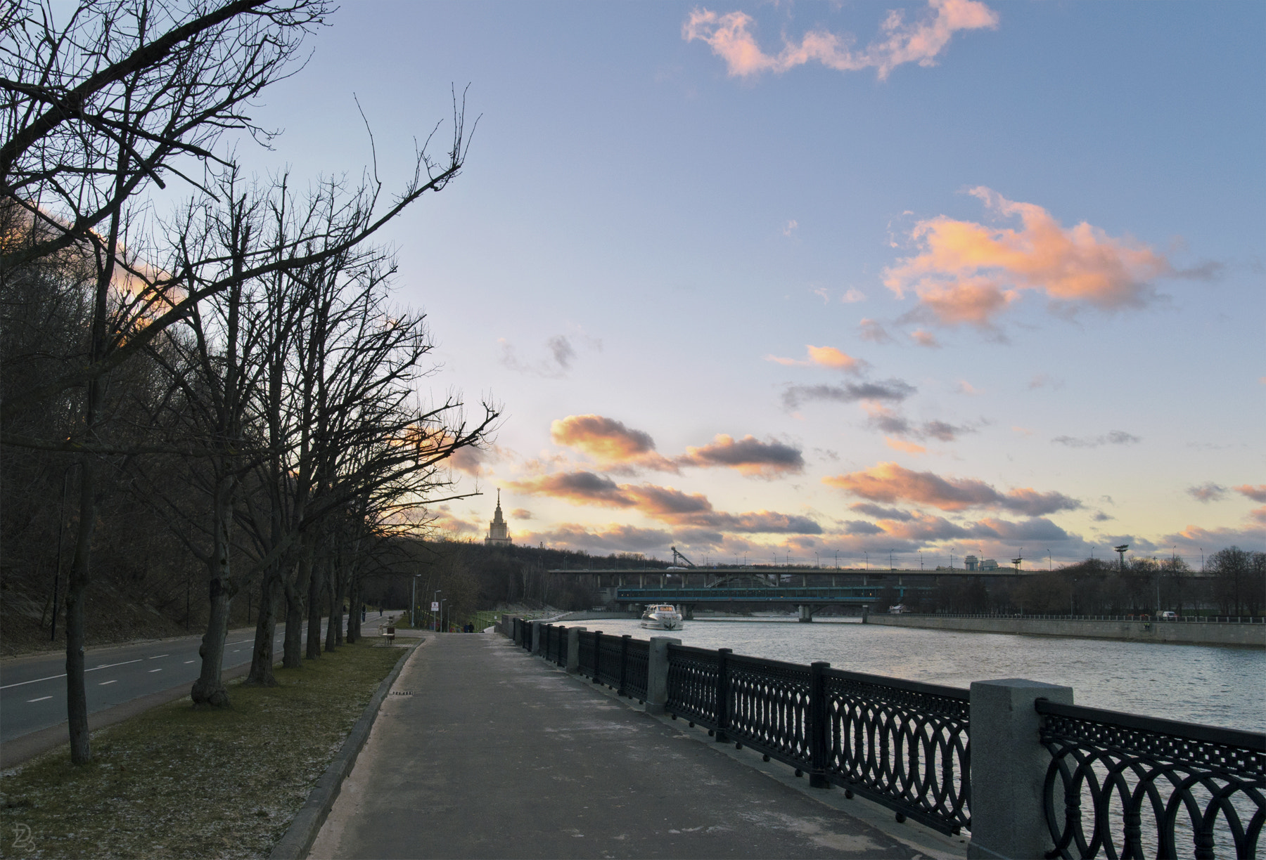 Nikon D7000 + Samyang 16mm F2 ED AS UMC CS sample photo. Fake moscow winter photography