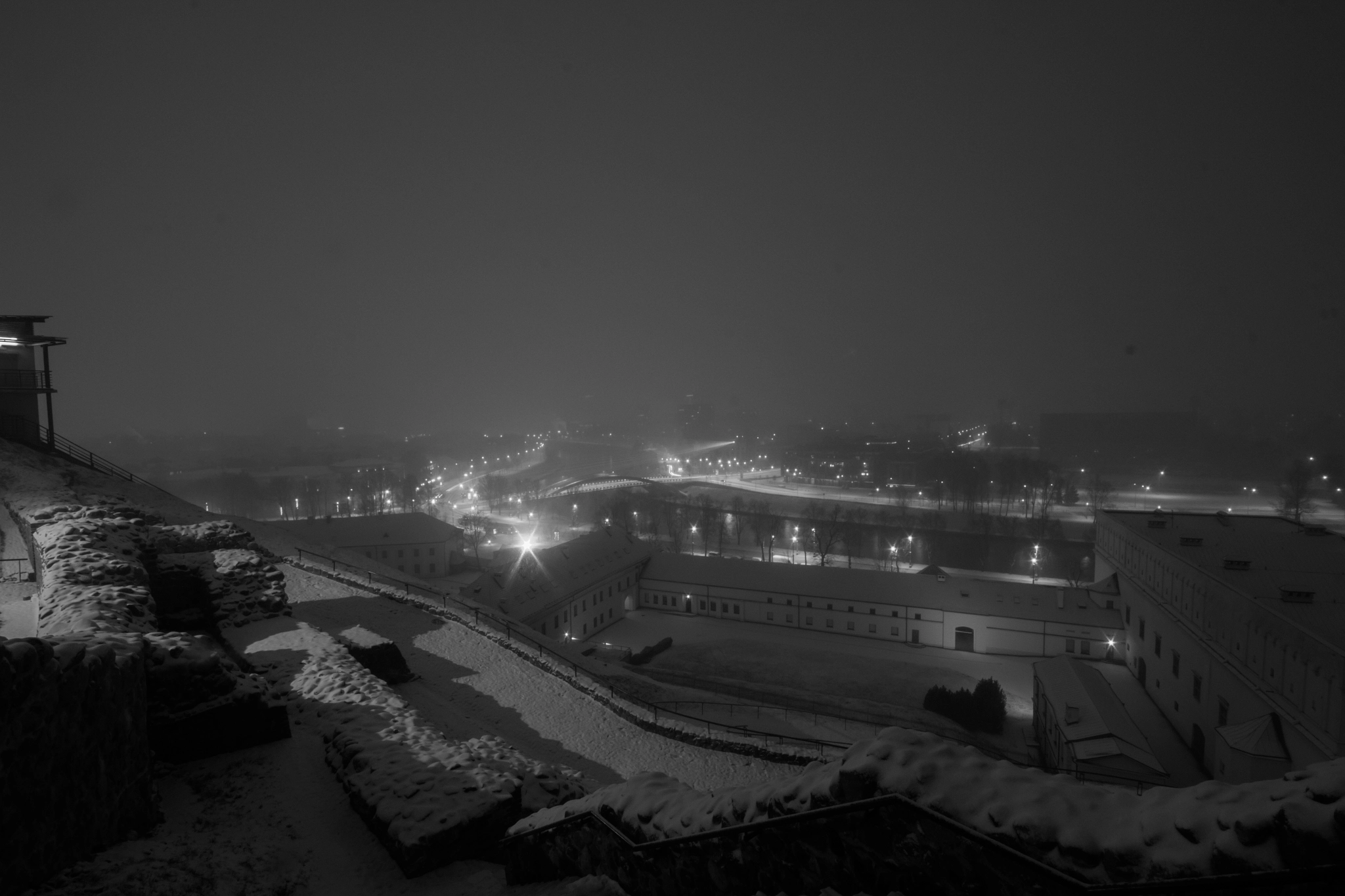 Canon EOS 650D (EOS Rebel T4i / EOS Kiss X6i) sample photo. Snowy vilnius night photography