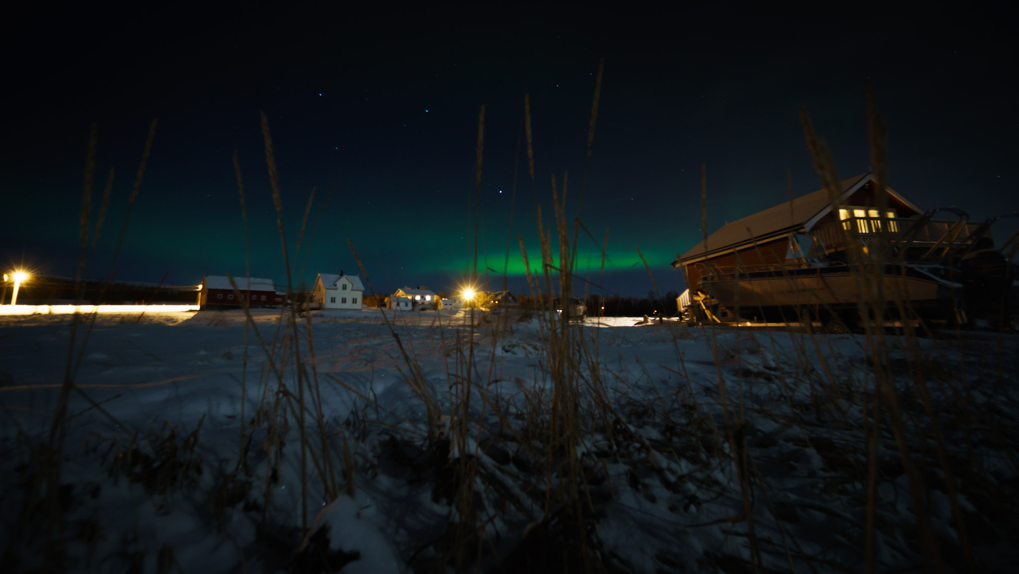 Sony a5100 + Sony E 10-18mm F4 OSS sample photo. Aurora borealis in a beautiful night photography