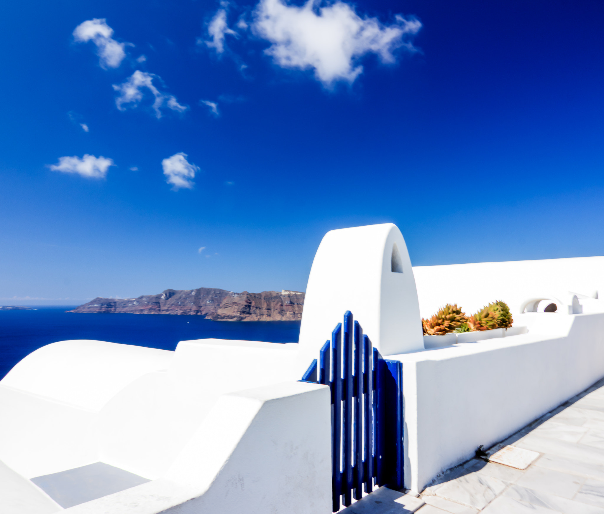 Tokina AT-X 12-28mm F4 Pro DX sample photo. Oia in santorini photography