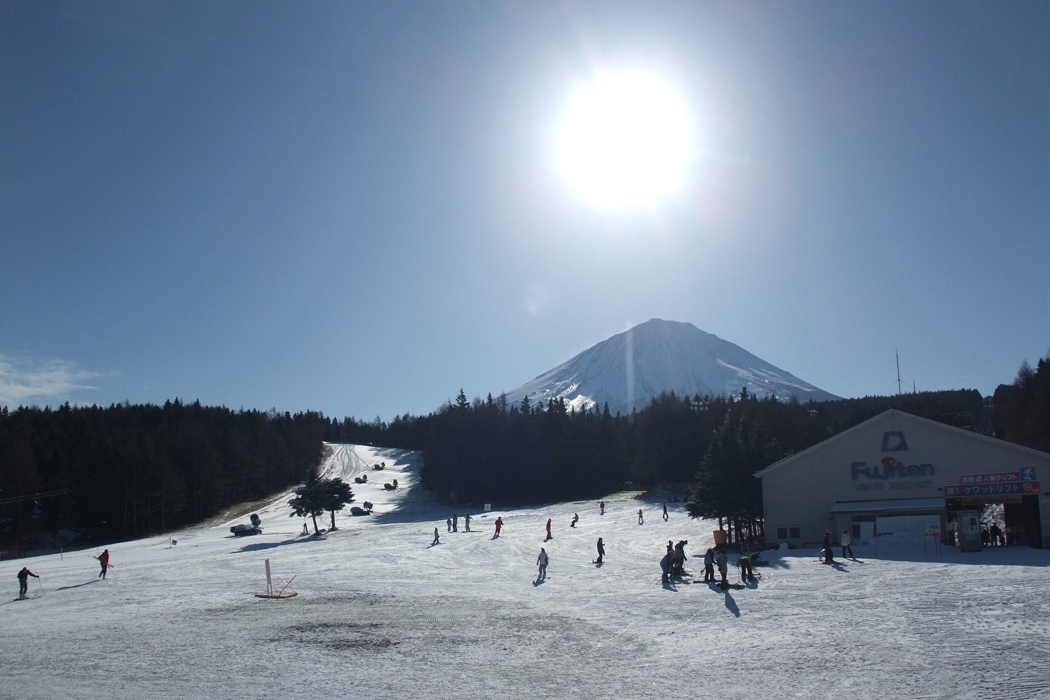 Fujifilm FinePix F100fd sample photo. Skiing under the sun. photography