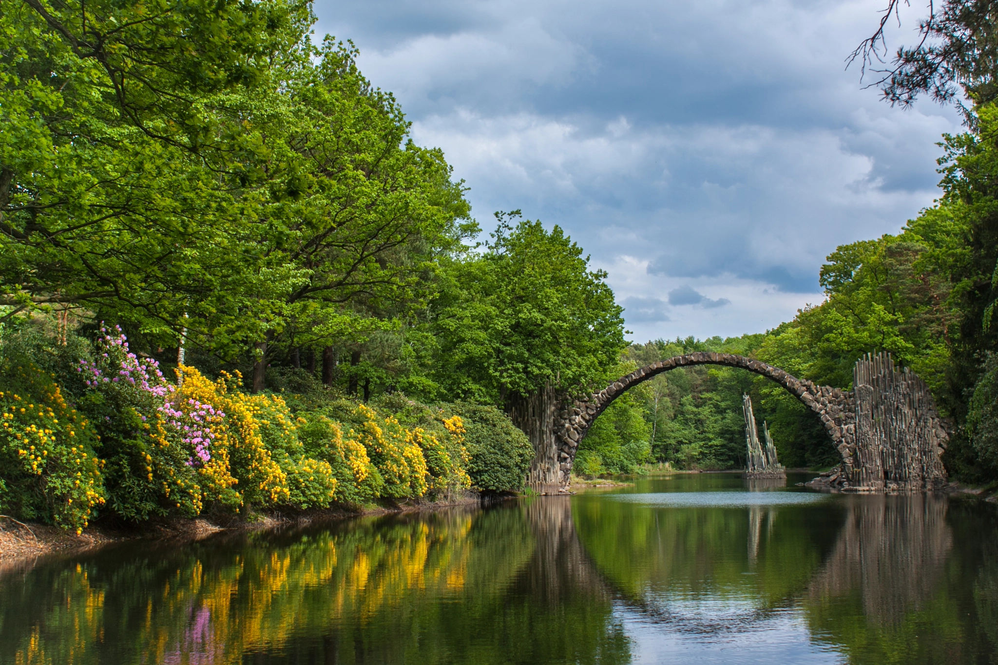 Canon EOS 50D + Canon EF 28mm F1.8 USM sample photo. Rakotzbrücke, germany photography