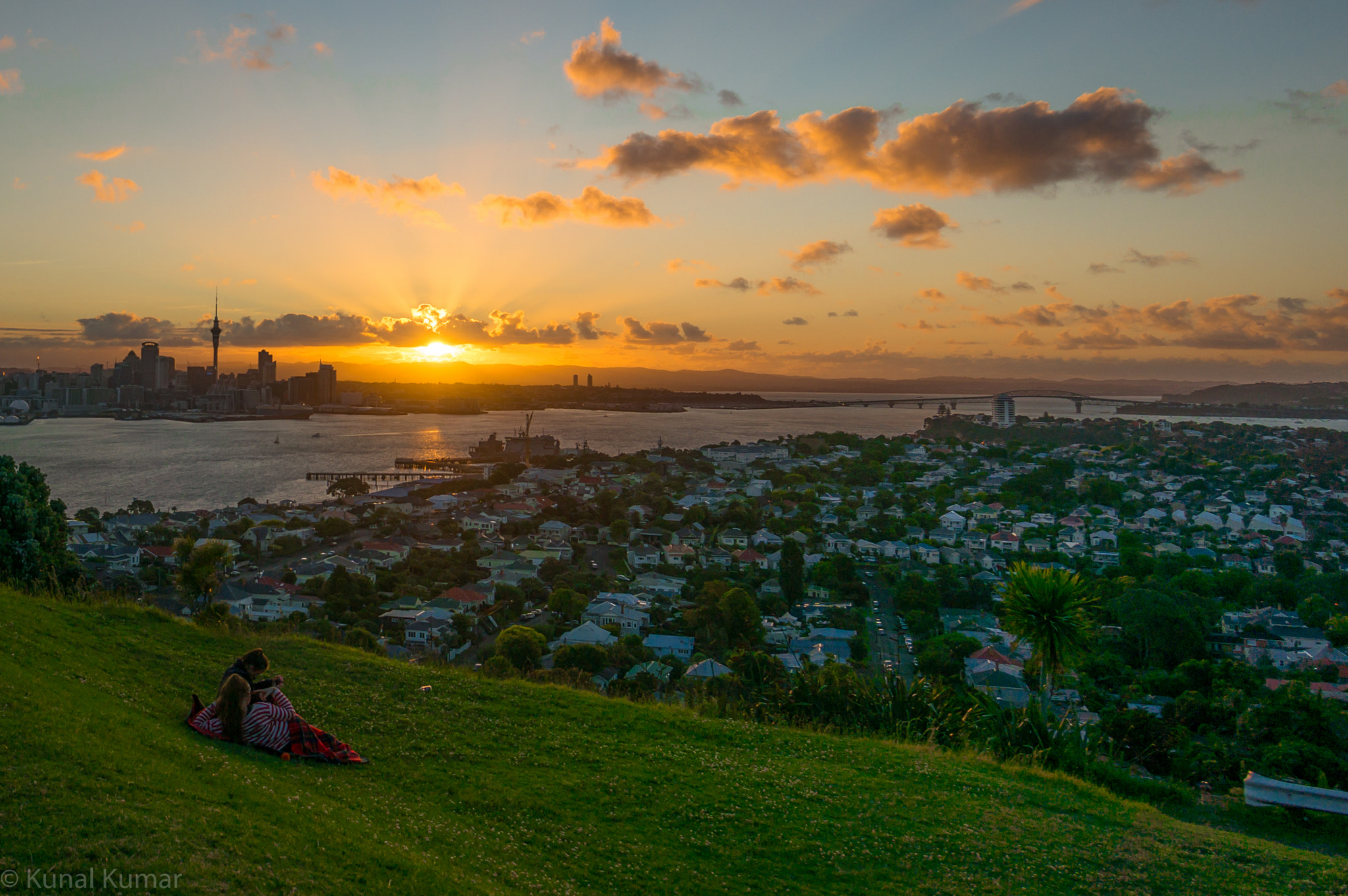 Sony Alpha NEX-5R + Sony E 10-18mm F4 OSS sample photo. Mt victoria, devonport photography