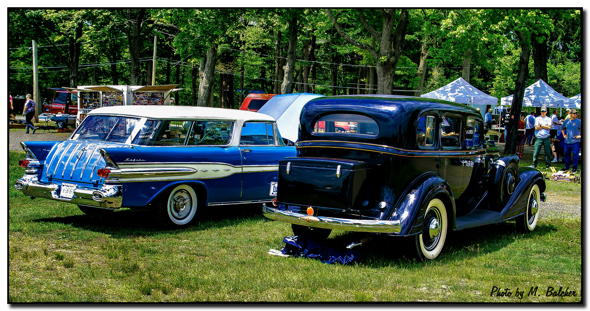 smc PENTAX-FA 28-80mm F3.5-5.6 AL sample photo. Pontiac safari and pontiac blk sedan at car show in wallingford photography