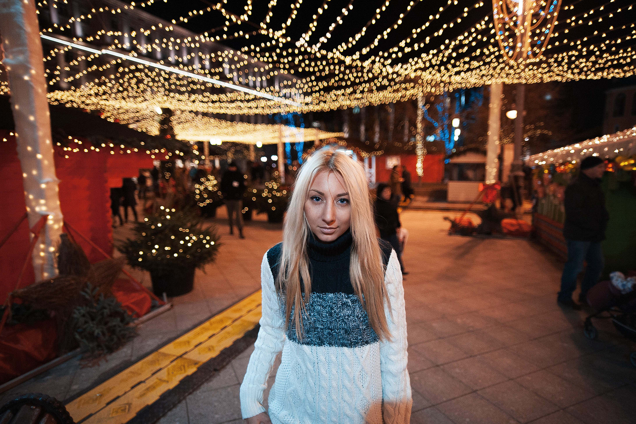 Canon EOS 5D + Sigma 20mm EX f/1.8 sample photo. Alena 2015 photography