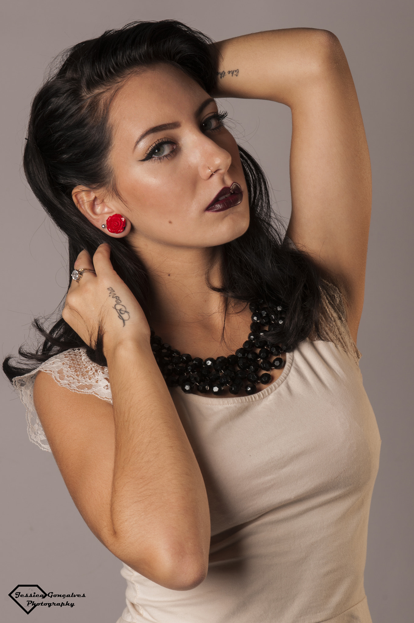 AF Nikkor 85mm f/1.8 sample photo. Classic studio 1 photography