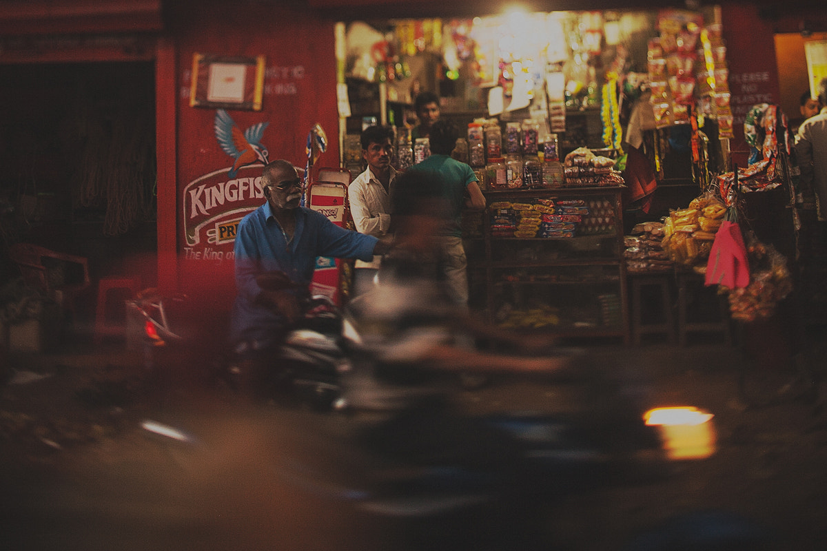 Canon TS-E 45mm F2.8 Tilt-Shift sample photo. Evening street photography