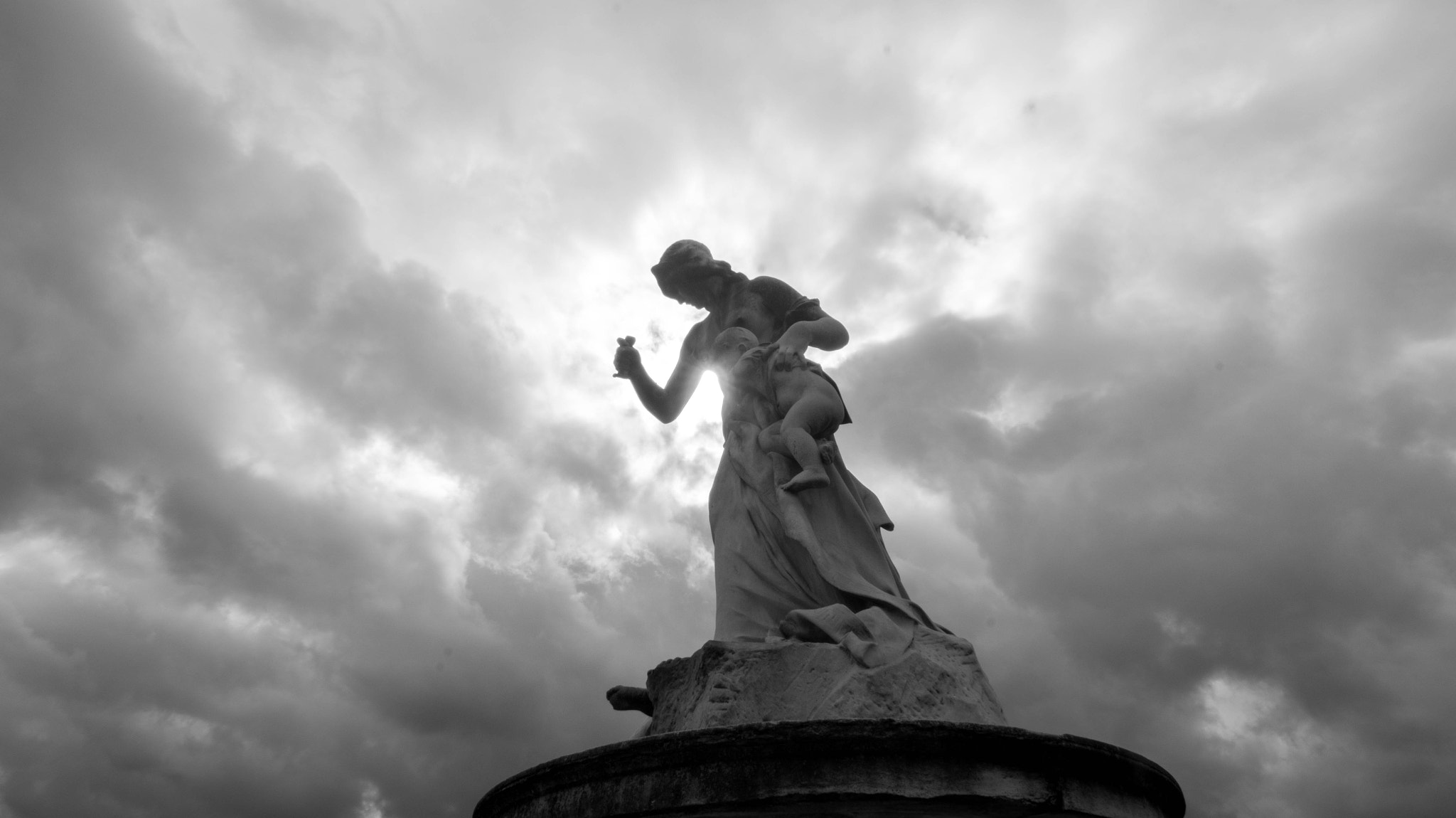 Sony SLT-A58 + 20mm F2.8 sample photo. Paris louvre photography