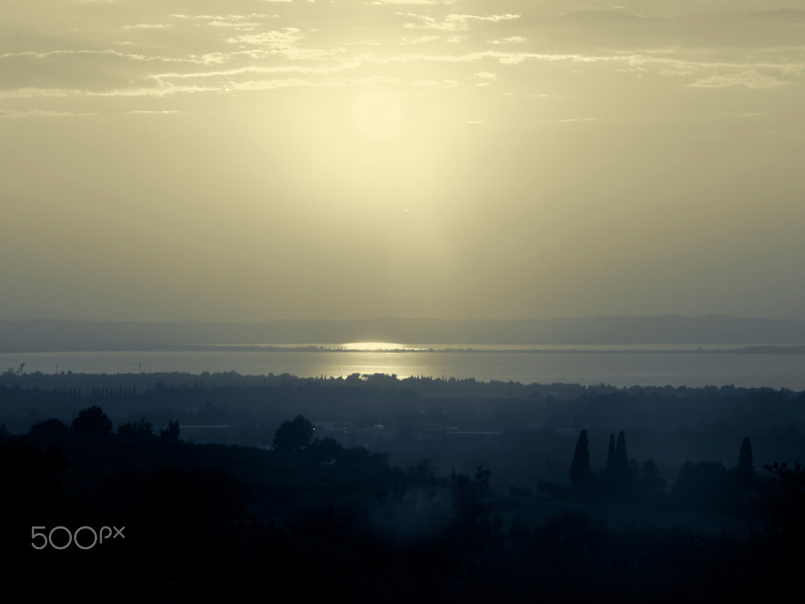 Built-in lens sample photo. Sunset over lake garda photography