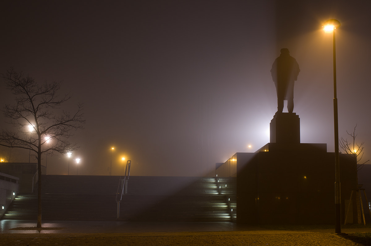 Pentax smc DA 35mm F2.4 AL sample photo. Foggy games photography