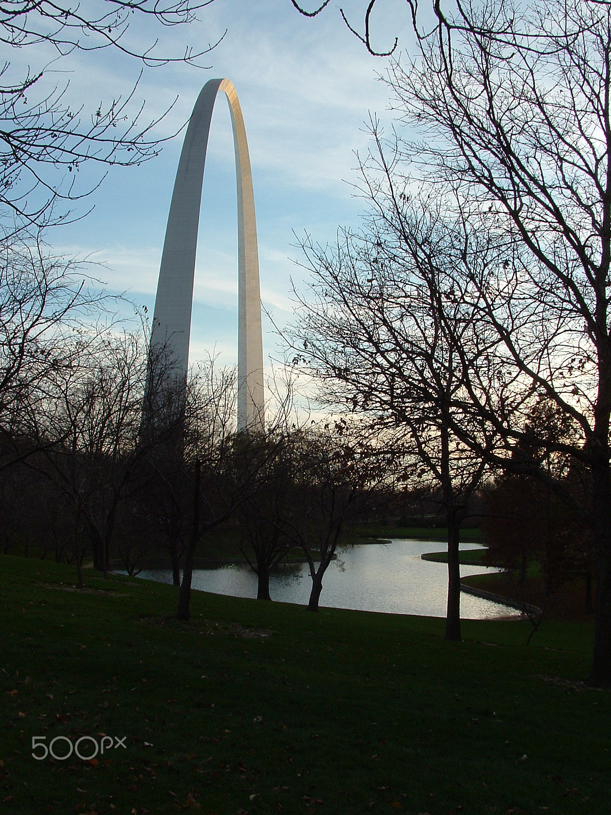 Fujifilm FinePix S3000 sample photo. The st. louis gateway arch photography