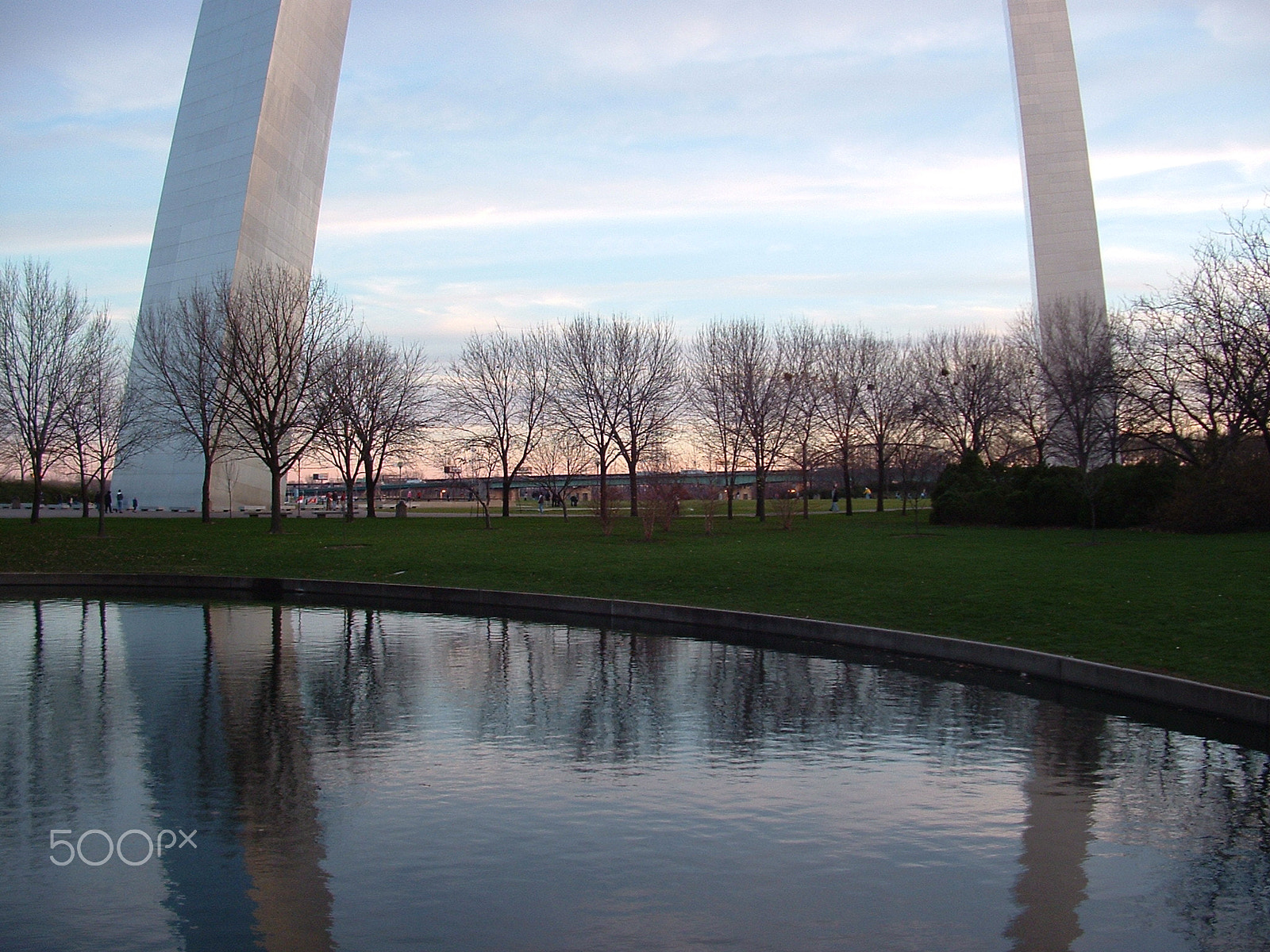 Fujifilm FinePix S3000 sample photo. The st. louis gateway arch photography