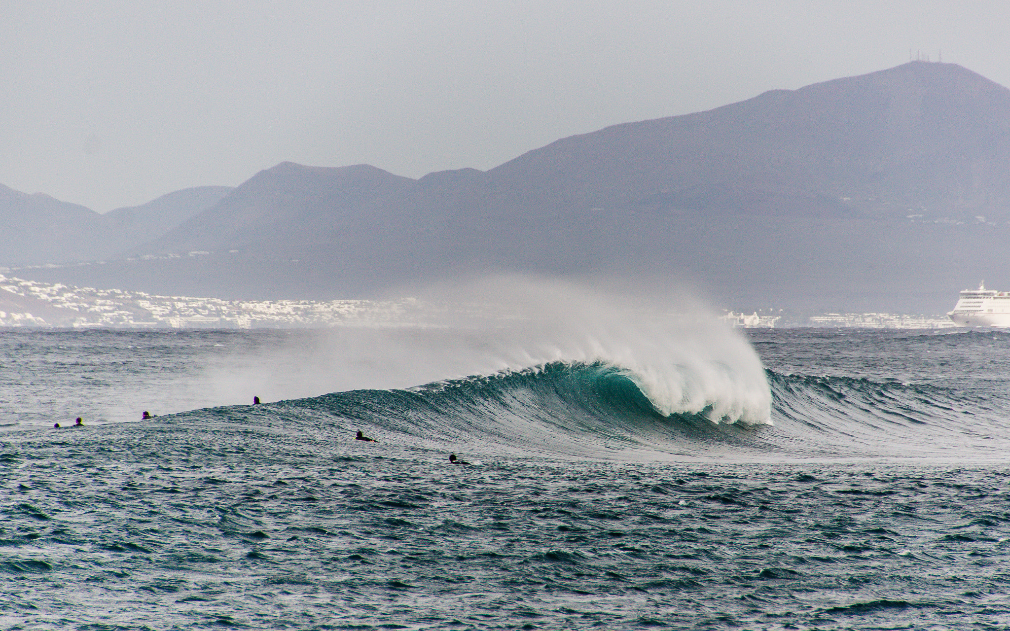 Sony SLT-A65 (SLT-A65V) + DT 18-270mm F3.5-6.3 sample photo. Fuerteventura surf photography