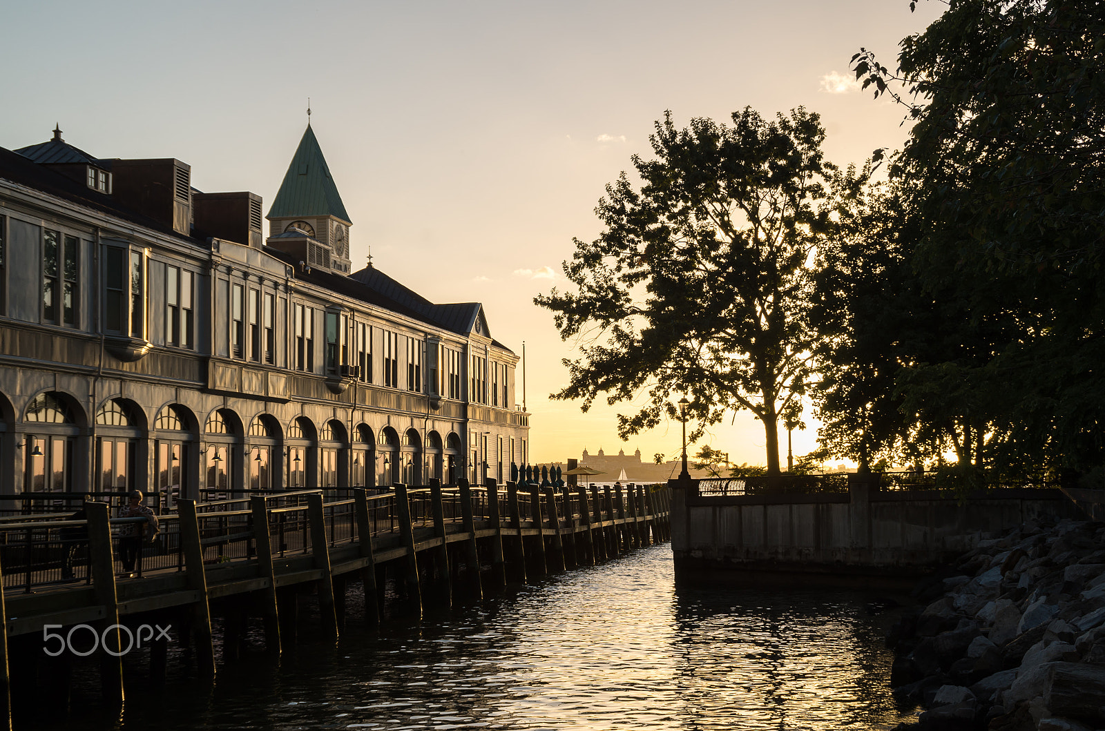 Tamron AF 18-200mm F3.5-6.3 XR Di II LD Aspherical (IF) Macro sample photo. Pier a at sunset photography