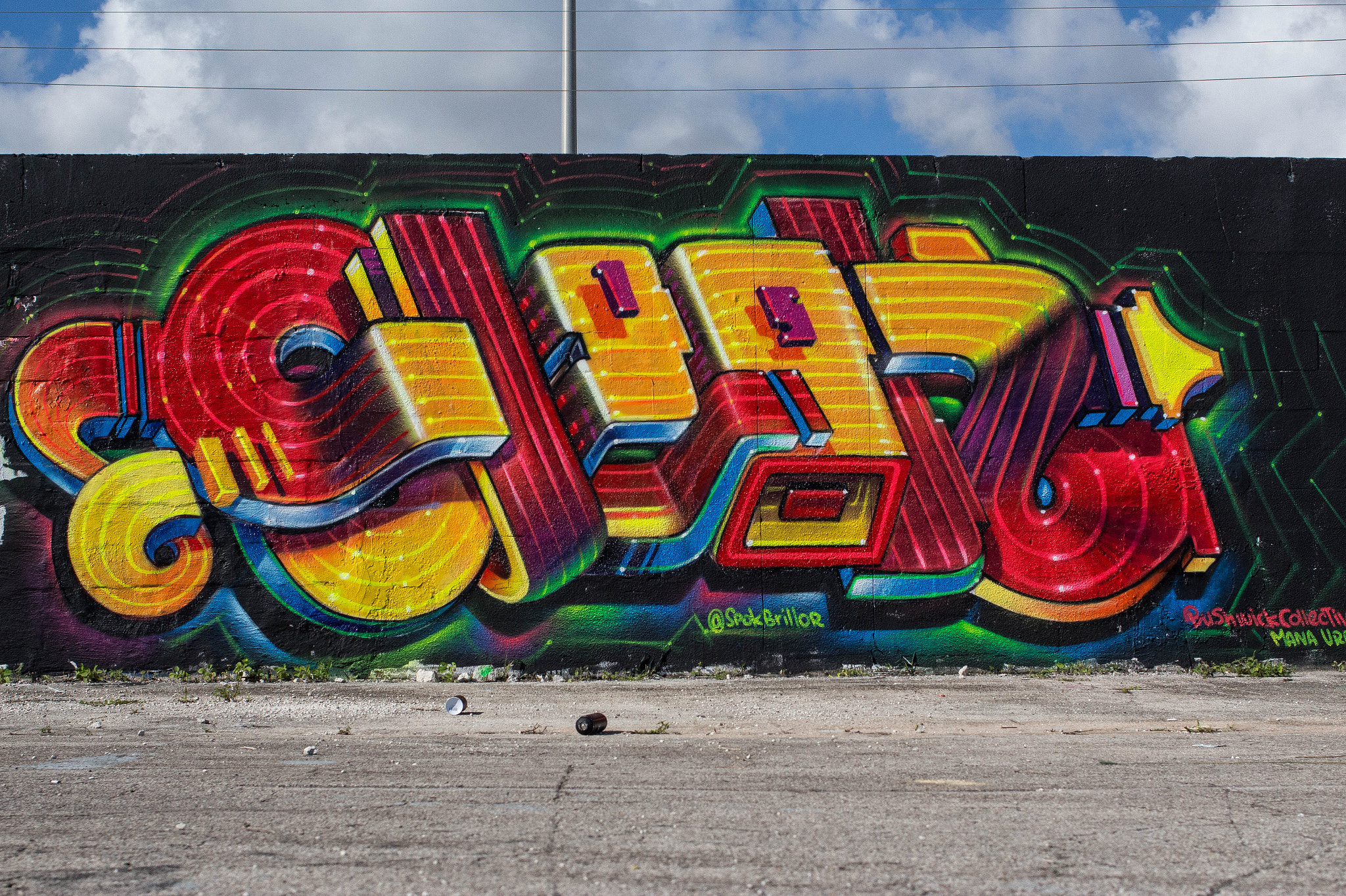 Canon EOS 650D (EOS Rebel T4i / EOS Kiss X6i) + Canon EF 35mm F2 sample photo. Rc cola mural #1 photography