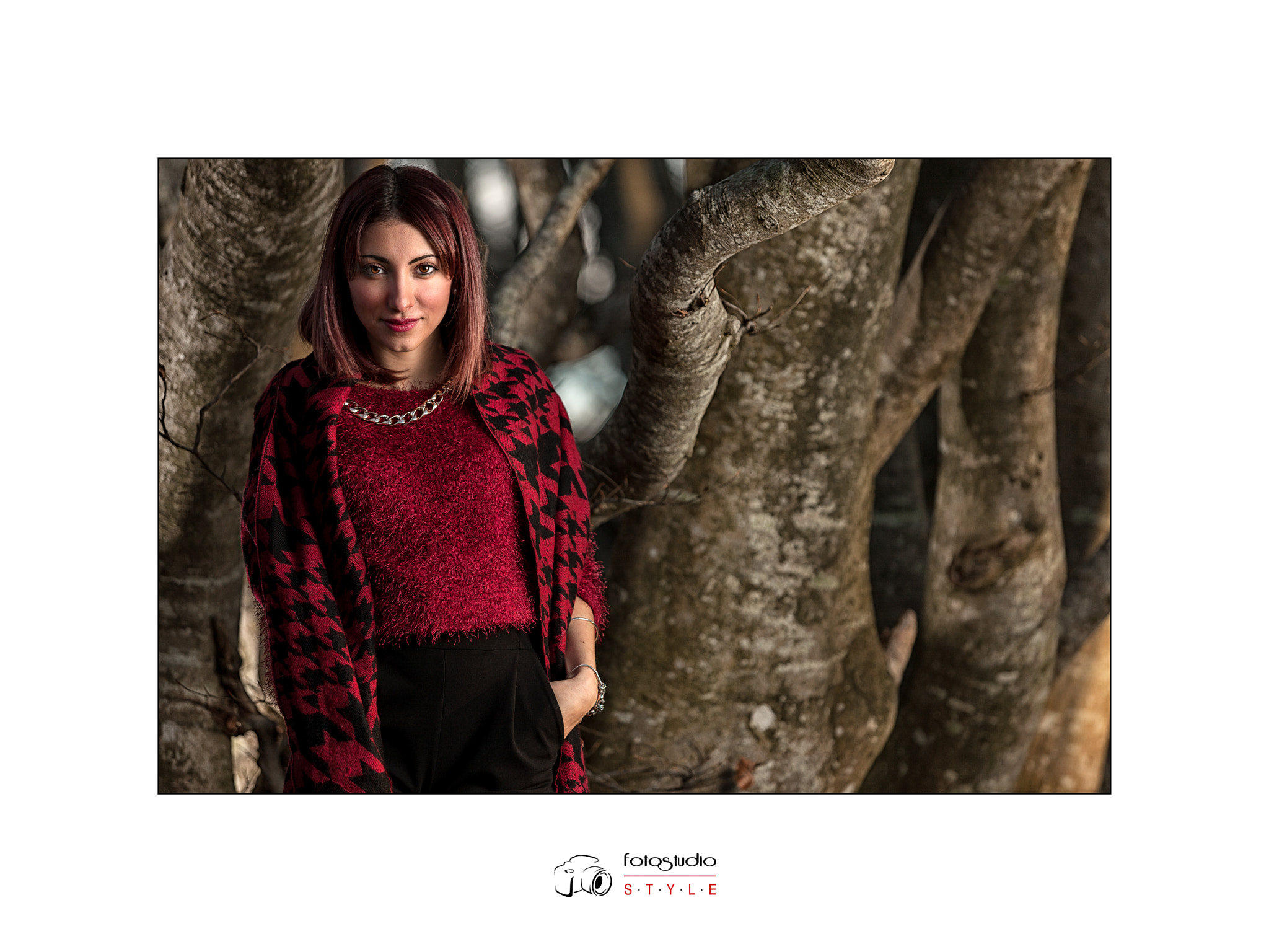 Canon EOS-1Ds Mark III sample photo. Lucia winter fashion photography
