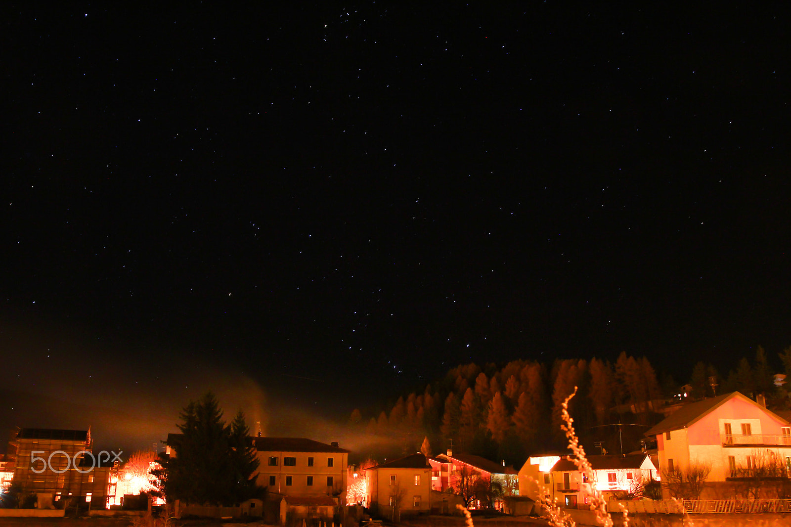 Canon EOS 60D + Sigma 20mm EX f/1.8 sample photo. Rocca di mezzo and rising orion photography