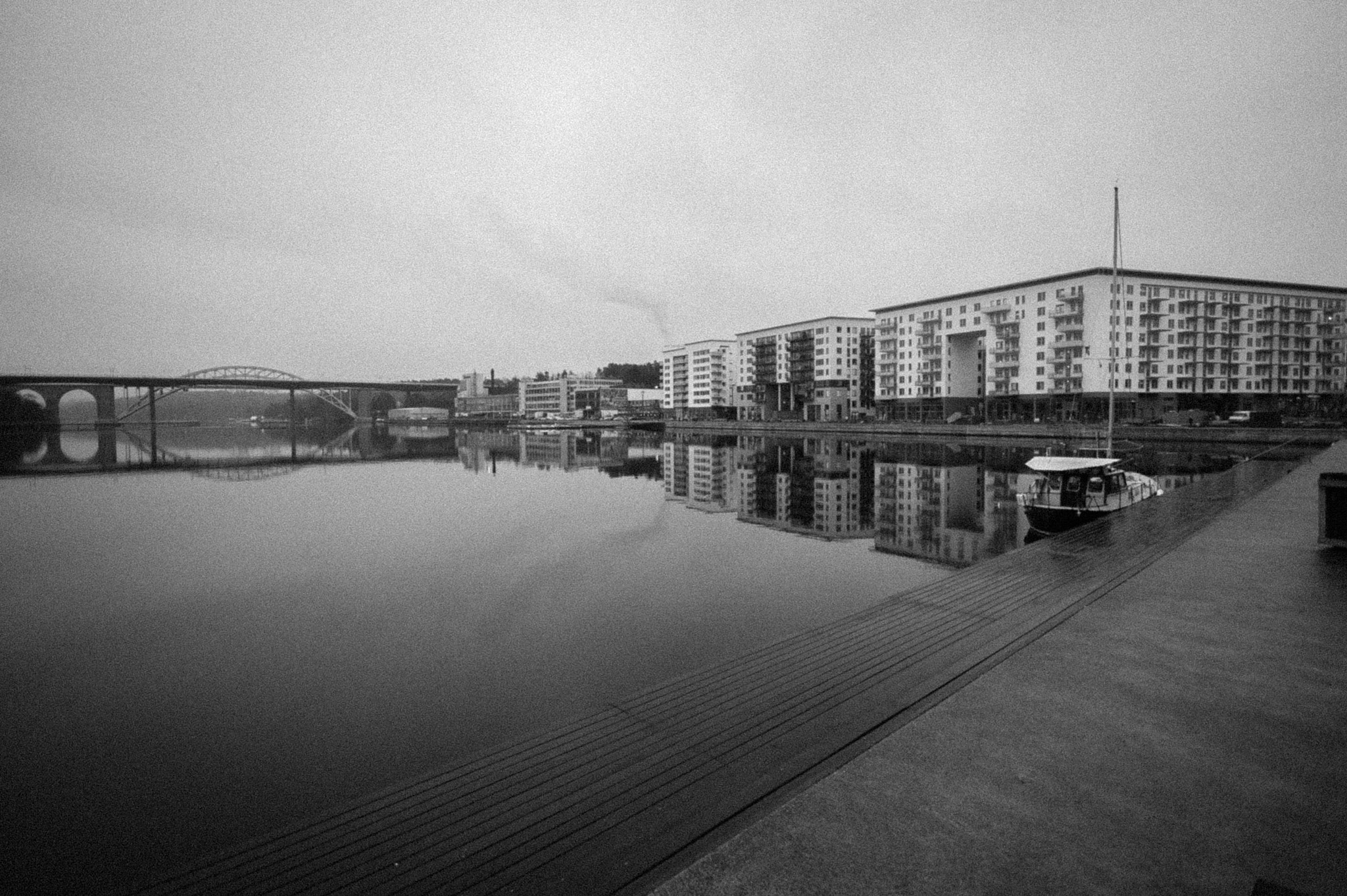 Sigma 10-20mm F4-5.6 EX DC HSM sample photo. Dreary day photography