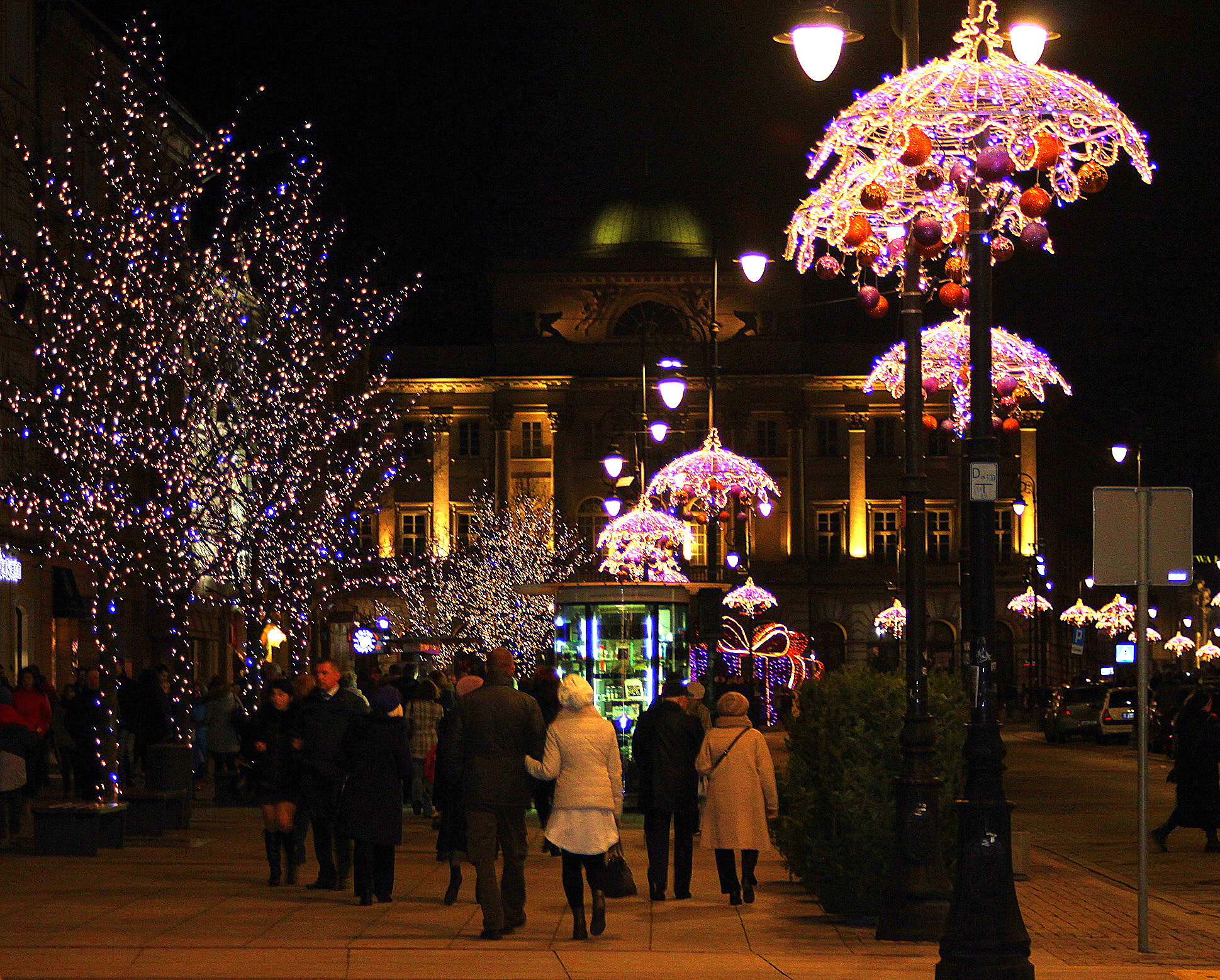 Canon EF 28-90mm f/4-5.6 sample photo. Xmass lights photography