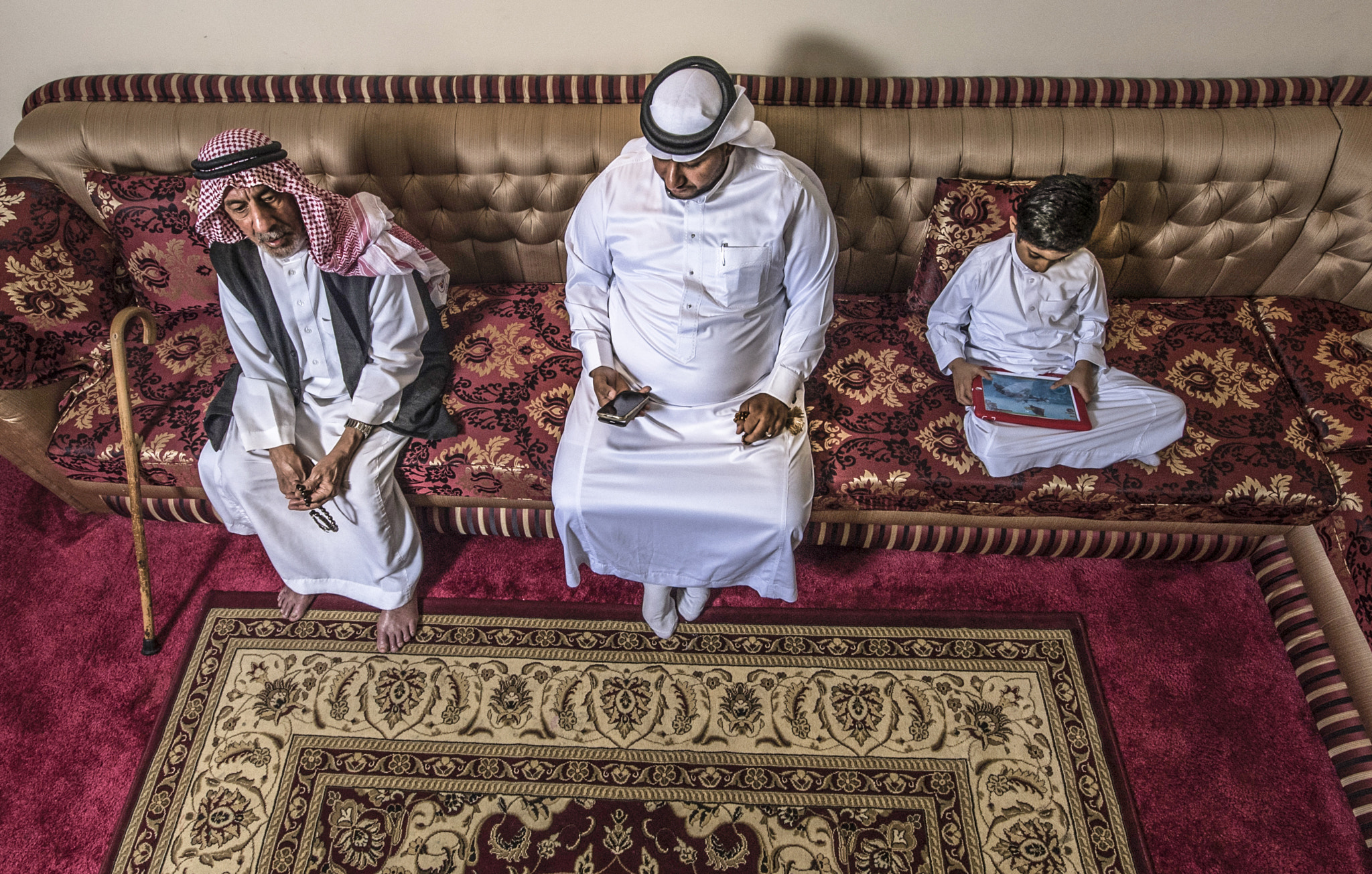 Sigma 10-20mm F4-5.6 EX DC HSM sample photo. Fathers and sons and technology photography