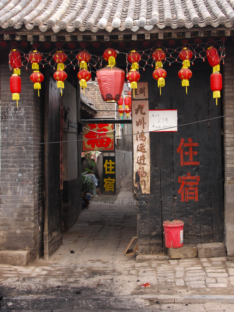 Canon EOS 7D + Canon 18-270mm sample photo. Entrance. photography