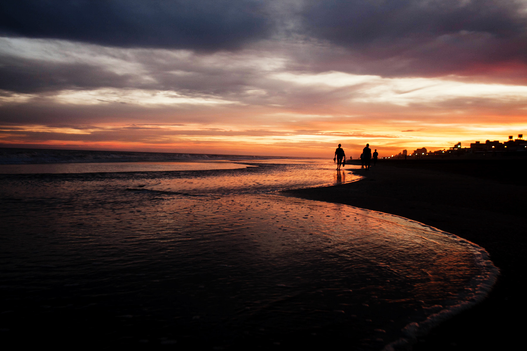 Sigma 17-35mm f/2.8-4 EX DG Aspherical HSM sample photo. Golden hour photography
