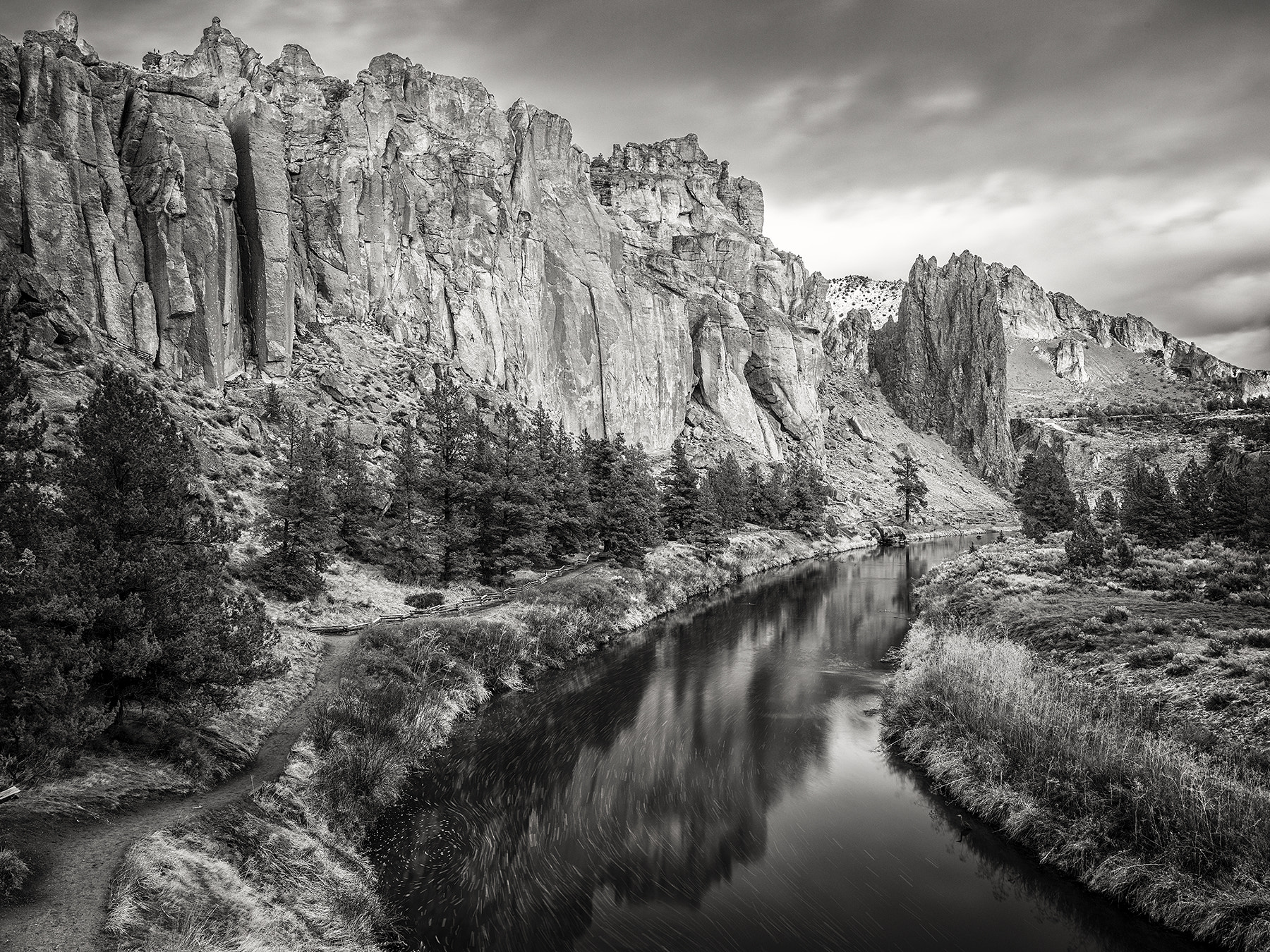 smc PENTAX-FA 645 35mm F3.5 AL [IF] sample photo. Smith rock reflection photography