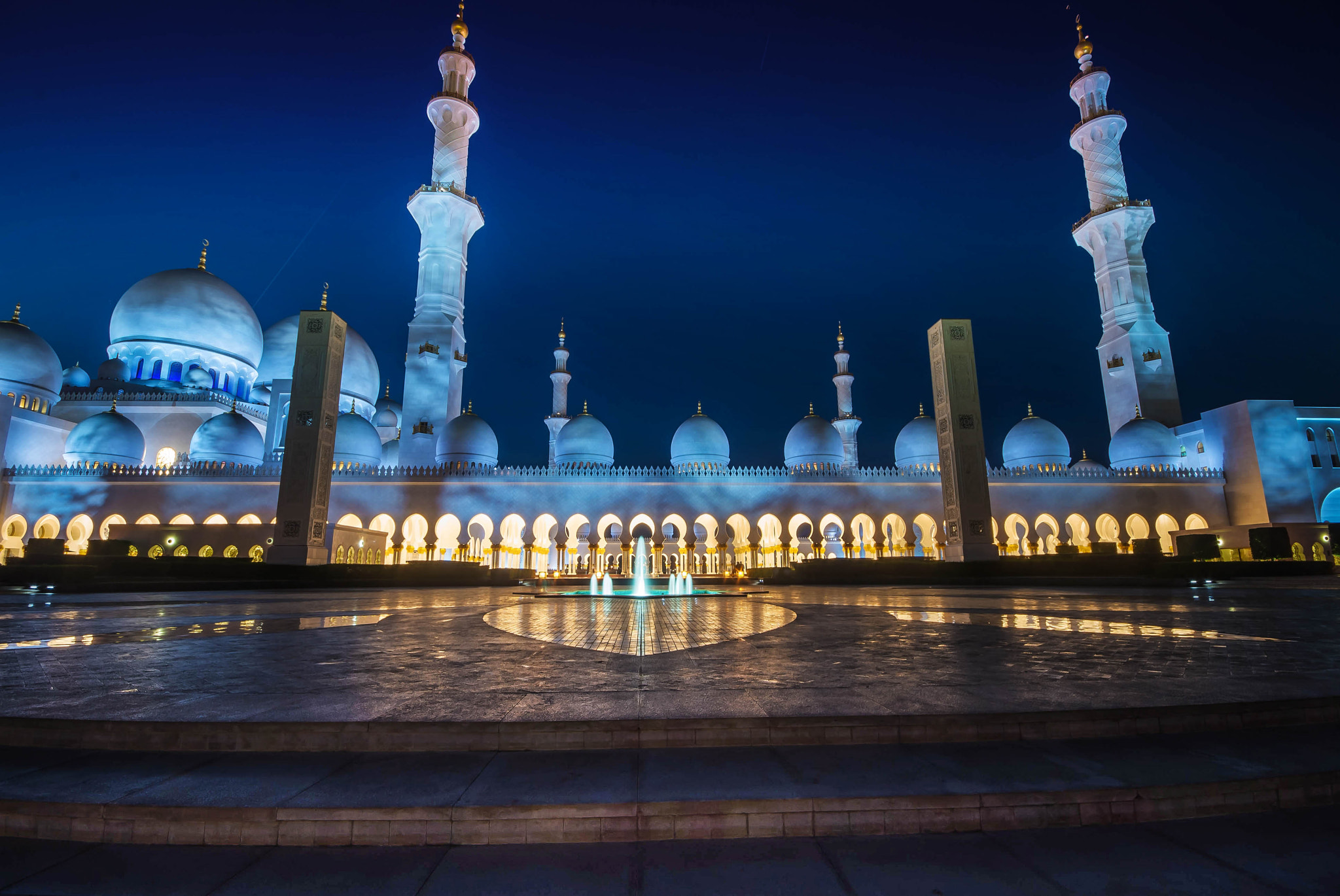 Sigma 10-20mm F4-5.6 EX DC HSM sample photo. Jewel in the night photography