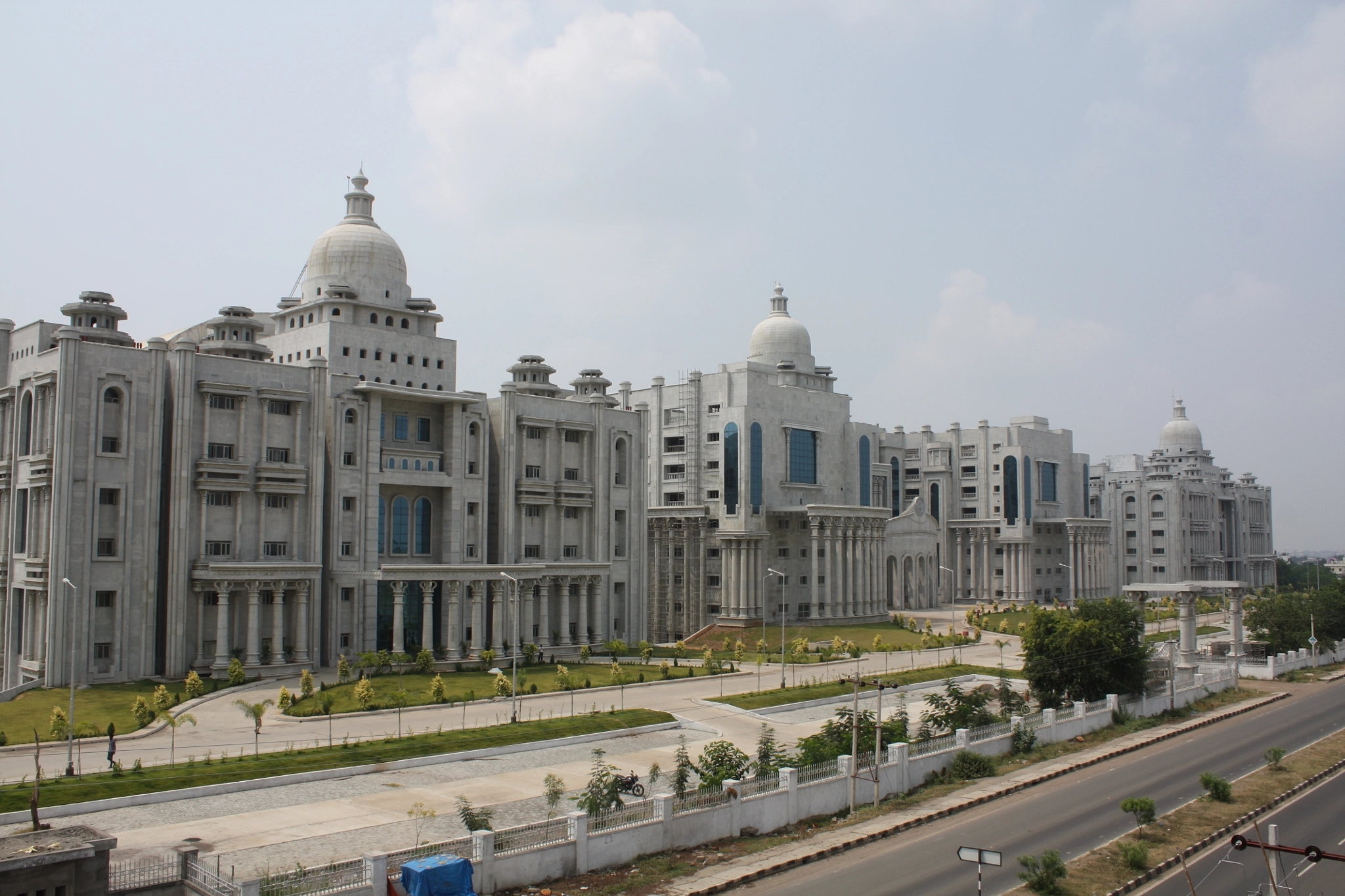 esi hospital gulbarga by Nani Deshmukh - Photo 134020353 / 500px