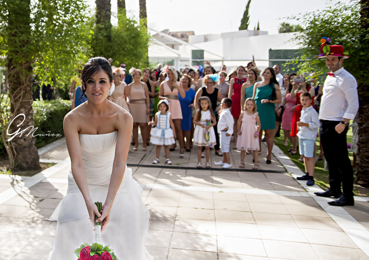 Canon EOS-1Ds Mark II sample photo. Lanzo el ramo photography